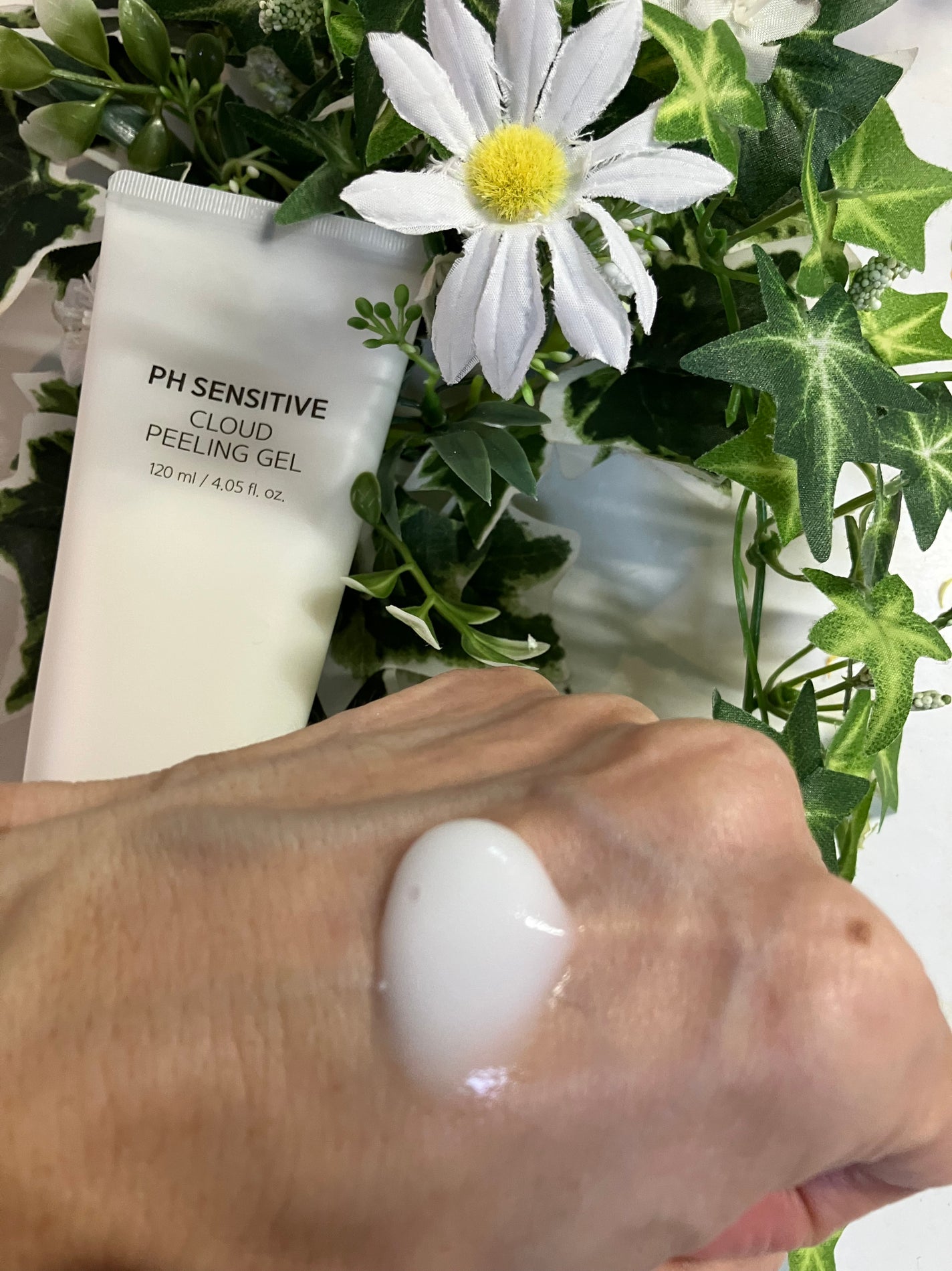 PHセンシティブクラウドピーリングジェル/SAM'U/ピーリングを使ったクチコミ(2枚目)