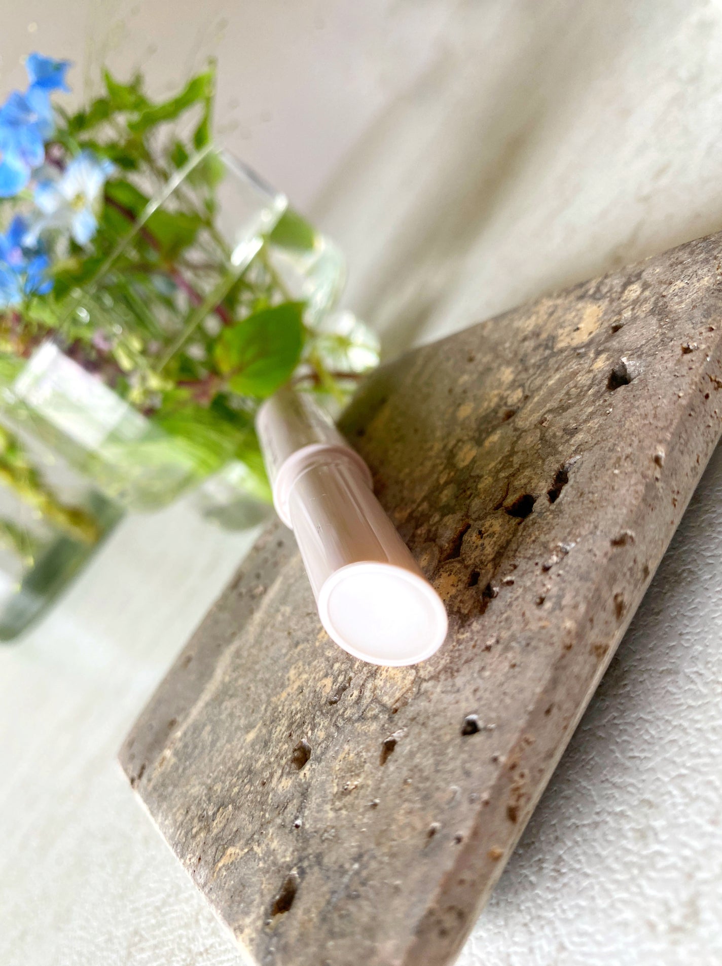 トリートメントリップバーム/CEZANNE/口紅・グロス・リップライナー・リップケアを使ったクチコミ(2枚目)