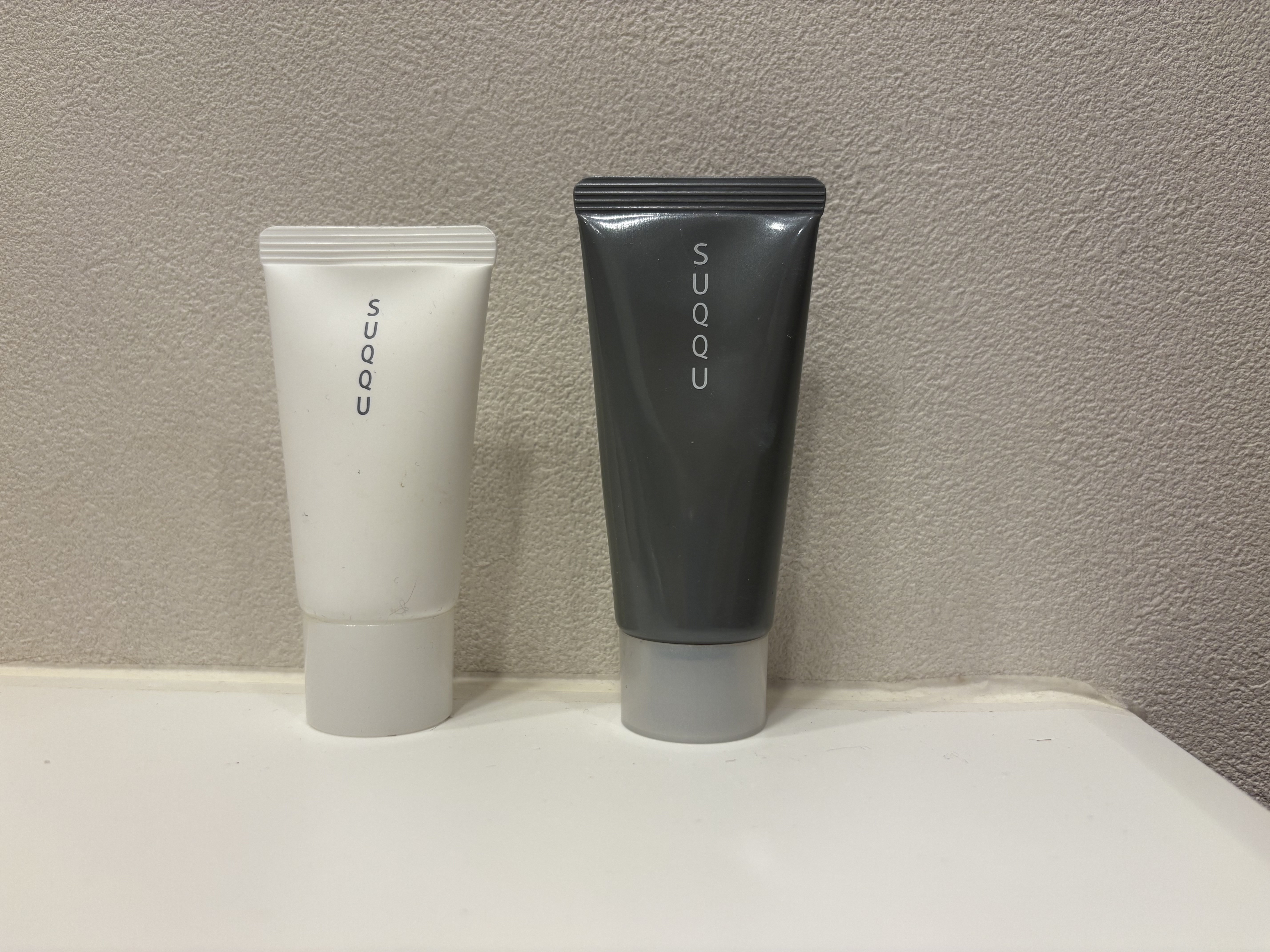 SUQQU クレイピューリファイングスクラブ (洗顔料) 2本セット グレー 試してみた】SUQQU クレイ ピューリファイング スクラブの効果・肌質別