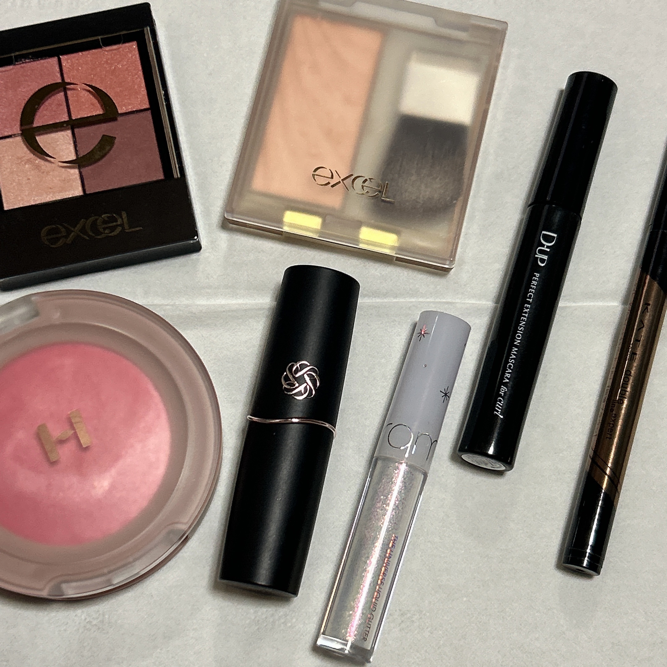 ドレープド シマーグロウ/excel/パウダーハイライトを使ったクチコミ（2枚目）