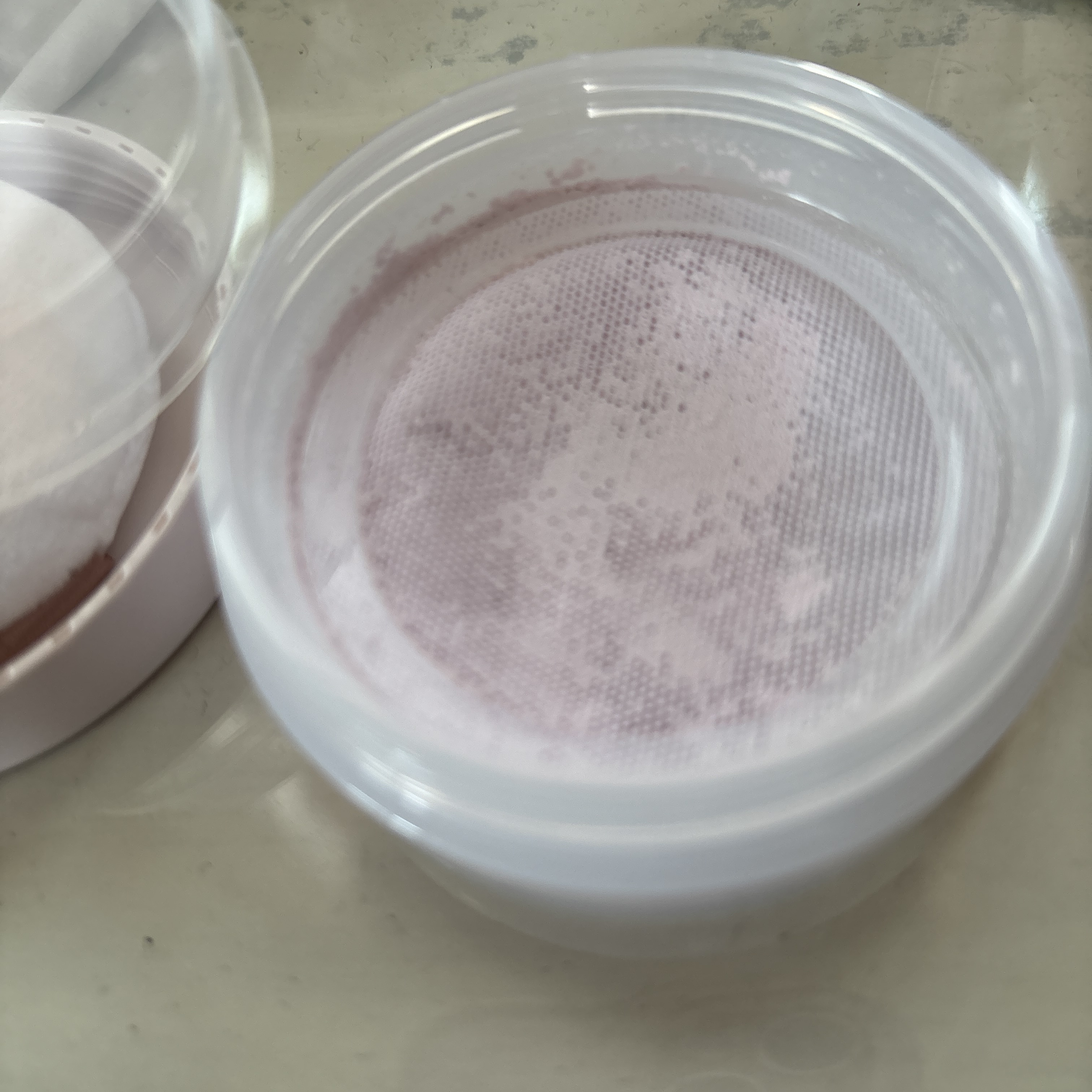 シームレスカバーパウダー/CEZANNE/フェイスパウダーを使ったクチコミ（2枚目）