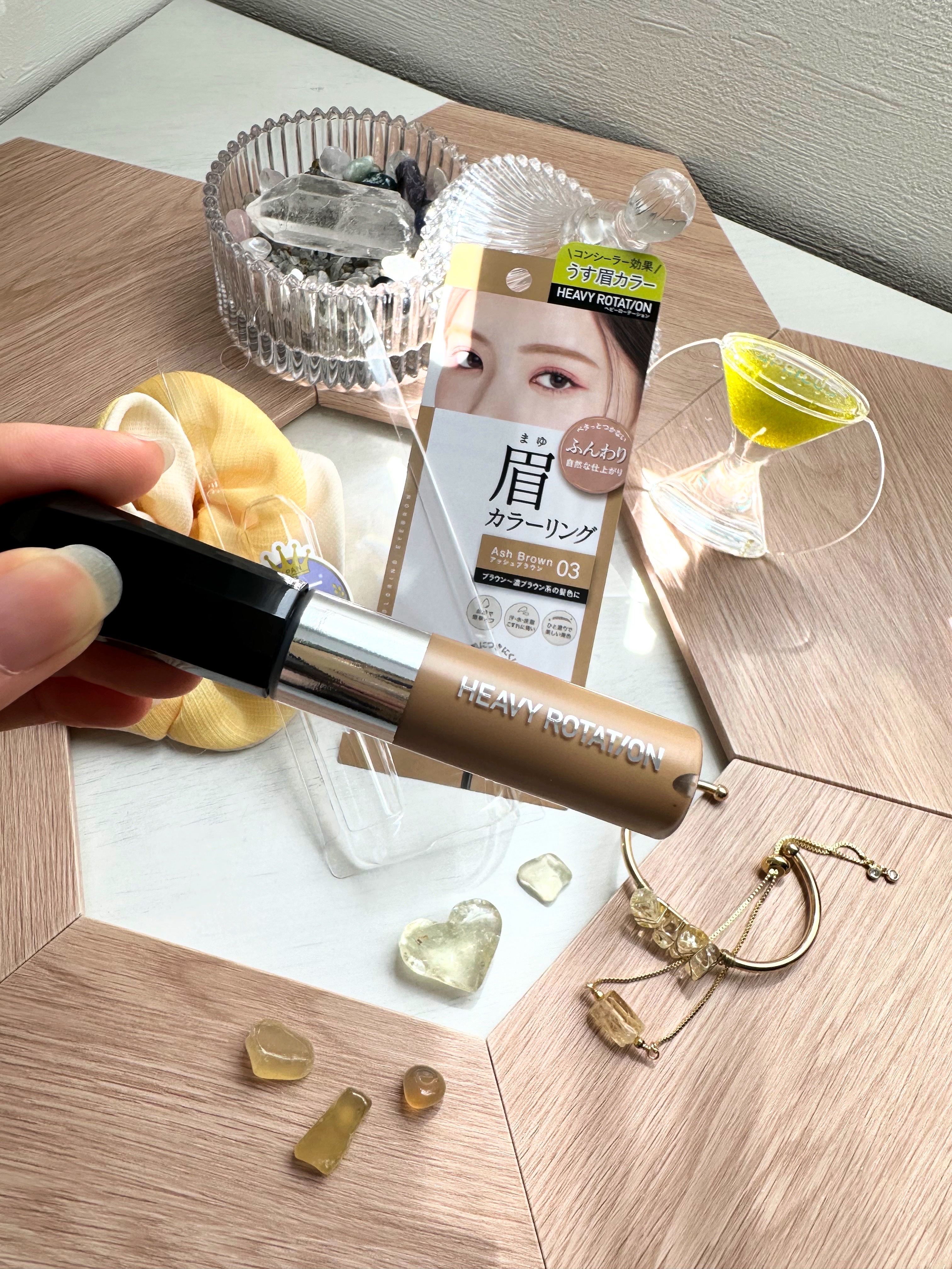 ヘビーローテーション カラーリングアイブロウEX/ヘビーローテーション/眉マスカラを使ったクチコミ（1枚目）