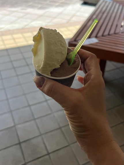 七福 on LIPS 「夏ネイルデザイン誕生日バージョン😹アラフィフ、痛いほど年齢に抗..」(6枚目)