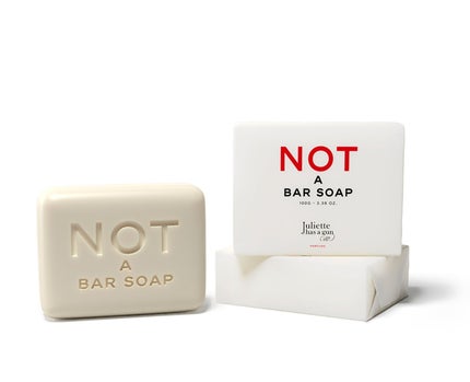 ジュリエット ハズ ア ガン ノット ア バーソープ