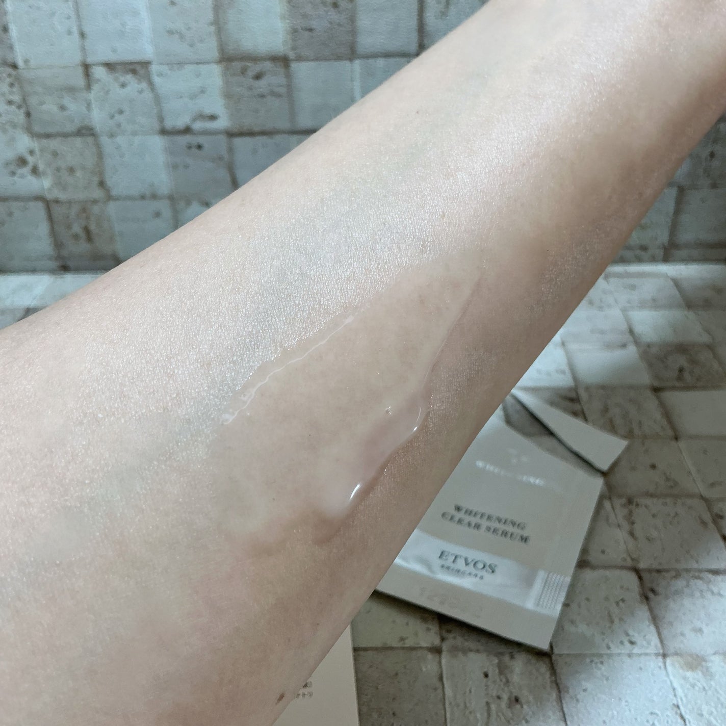 ホワイトニングクリアセラム/エトヴォス/美容液を使ったクチコミ(4枚目)