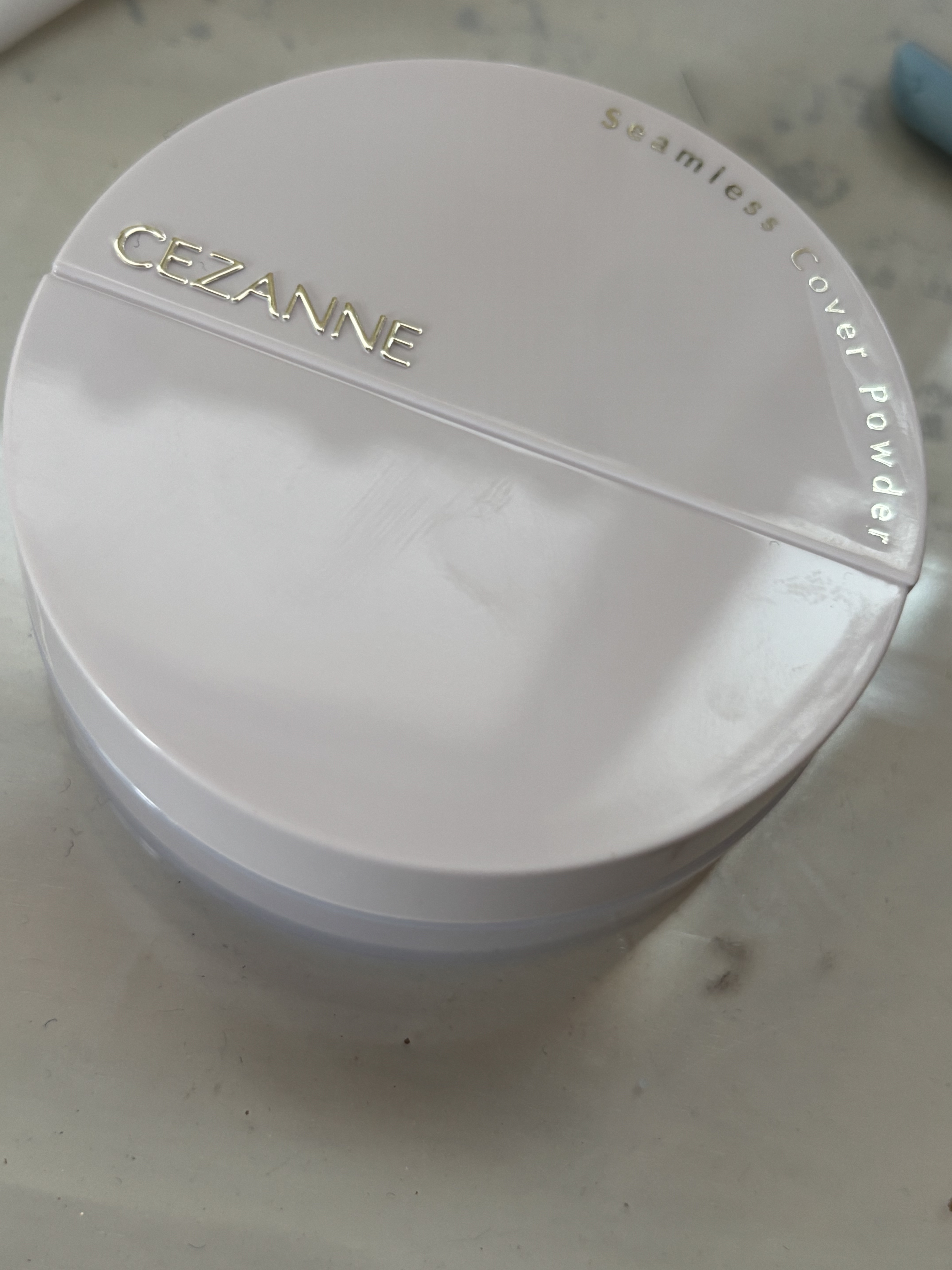 シームレスカバーパウダー/CEZANNE/フェイスパウダーを使ったクチコミ（1枚目）