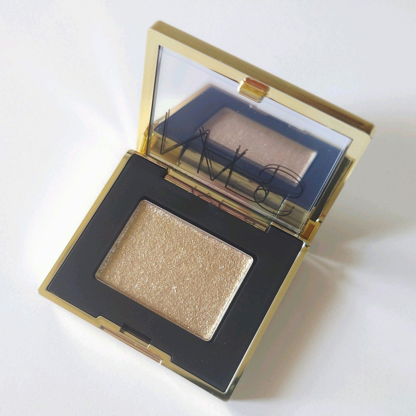 ゴールドラッシュ アイシャドー/NARS/単色アイシャドウを使ったクチコミ(1枚目)