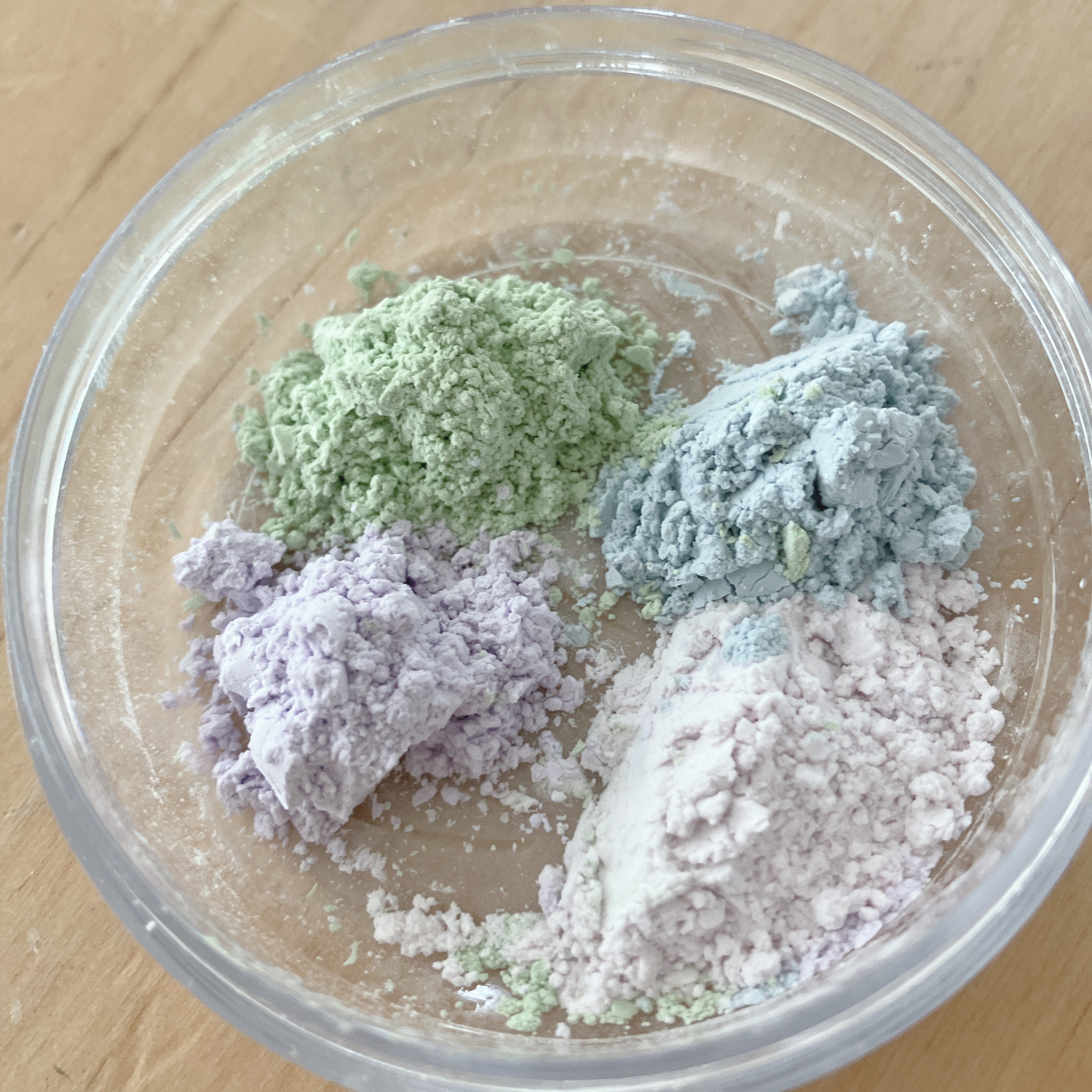 プリズム・リーブル/GIVENCHY/ルースパウダーを使ったクチコミ（2枚目）