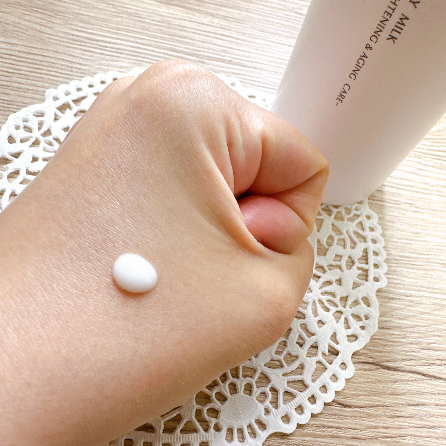 ボディミルク ブライトニング&エイジングケア<医薬部外品>/ファンケル/ボディミルクを使ったクチコミ(4枚目)