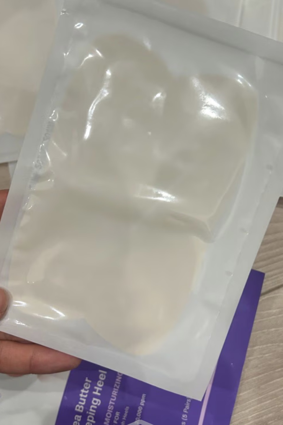 シアバター スリーピング ヒール パッチ/BAREN/レッグ・フットケアを使ったクチコミ（2枚目）