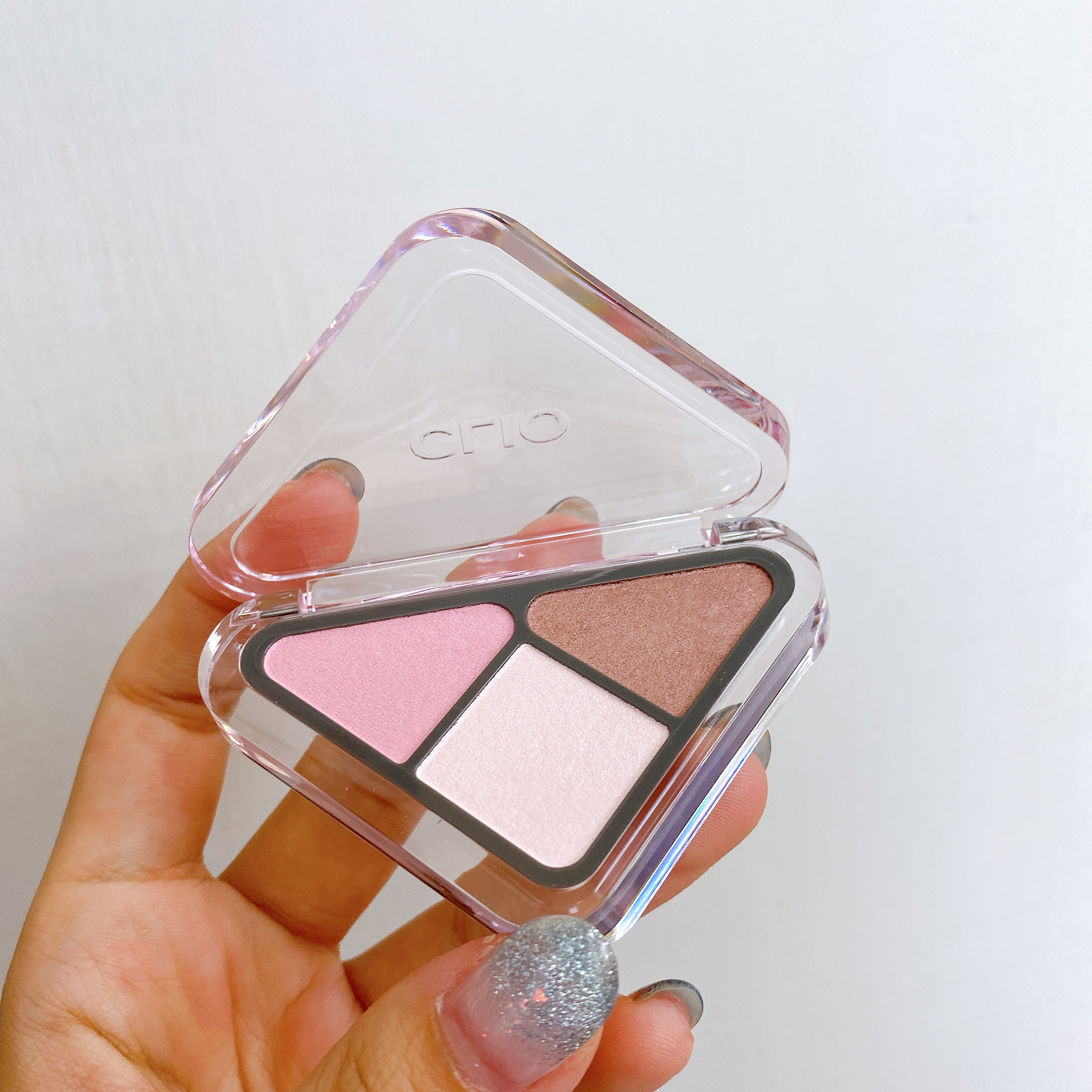 エッセンシャル シャドウ タップ/CLIO/アイシャドウパレットを使ったクチコミ（2枚目）