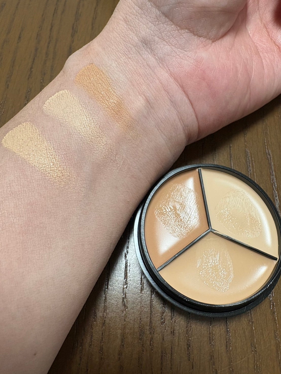 lovelycc マジックカバーチートコンシーラー/LOVELYCC/パレットコンシーラーを使ったクチコミ(2枚目)