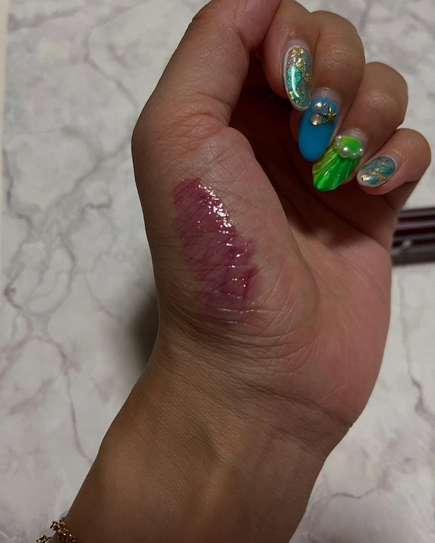 リップガラス エアー/M・A・C/リップグロスを使ったクチコミ（2枚目）