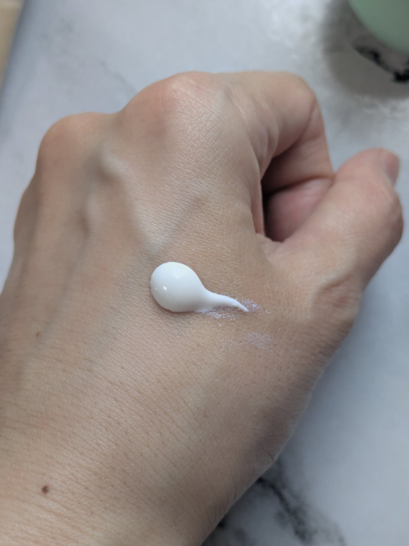 ビオレUV アクアリッチ ウォータリーホールドクリーム(水肌記憶UV)/ビオレ/日焼け止めクリームを使ったクチコミ(3枚目)