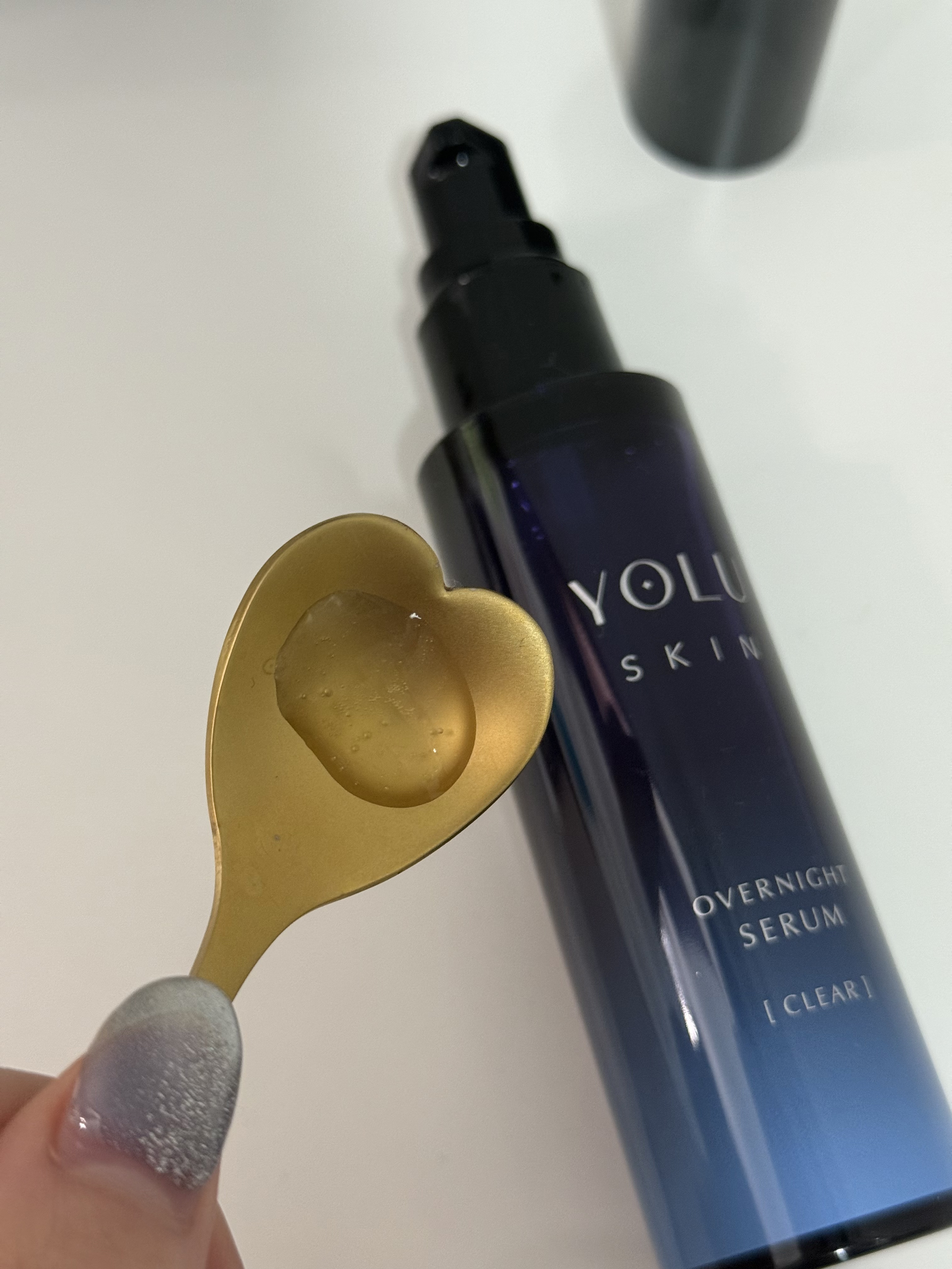 ヨル スキン オーバーナイトセラム クリア/YOLU/美容液を使ったクチコミ（2枚目）