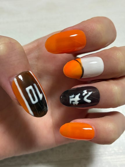 小豆 on LIPS 「🏐アニメイメージネイル🐦⬛ハイキュー 使用アイテム DAIS..」(2枚目)