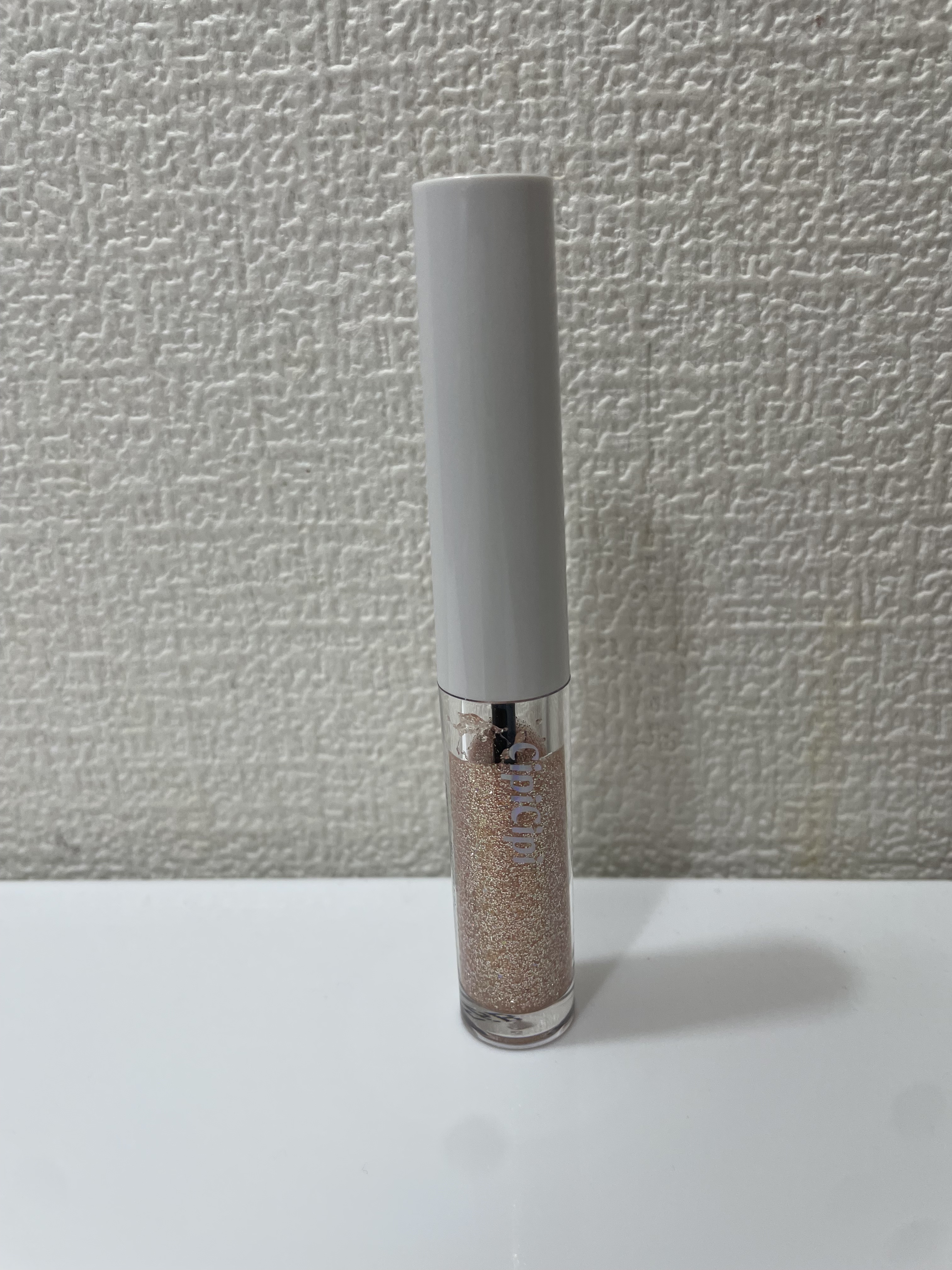 グリッター イルミネーションライナー R 102 スノーピンク(限定)/CipiCipi/リキッドアイライナーを使ったクチコミ（2枚目）