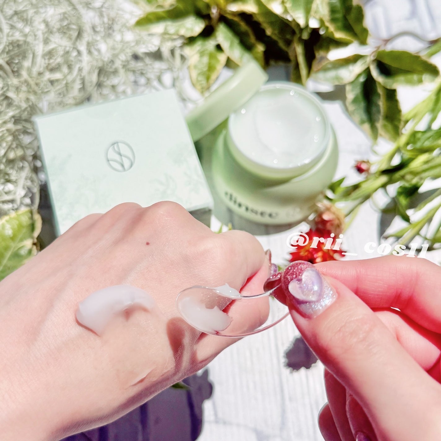 プレミ アムビーガン 雪蓮ヒアルロン酸保湿クリーム/dinsee/フェイスクリームを使ったクチコミ(2枚目)