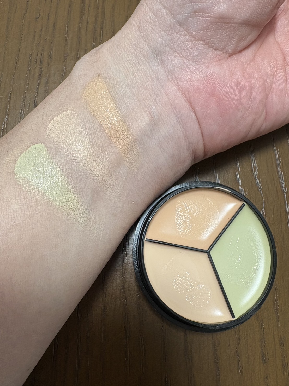 lovelycc マジックカバーチートコンシーラー/LOVELYCC/パレットコンシーラーを使ったクチコミ（3枚目）