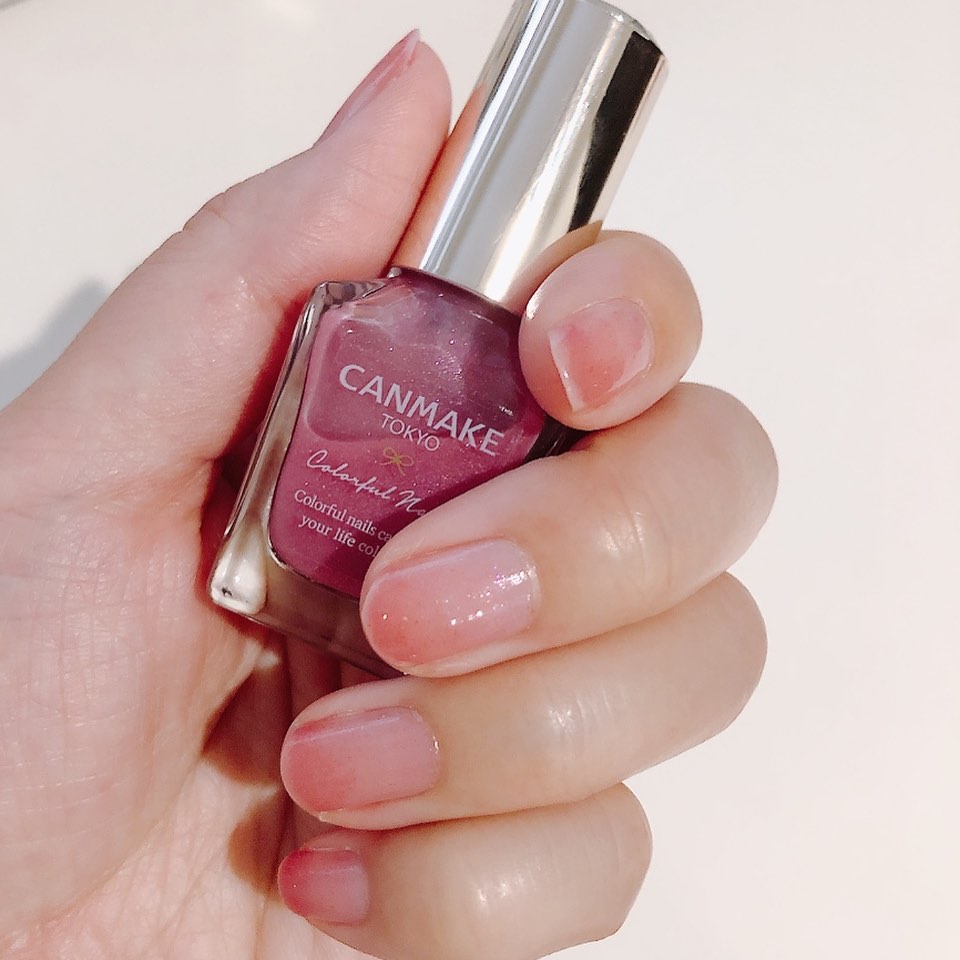 カラフルネイルズ/キャンメイク/マニキュアを使ったクチコミ（2枚目）