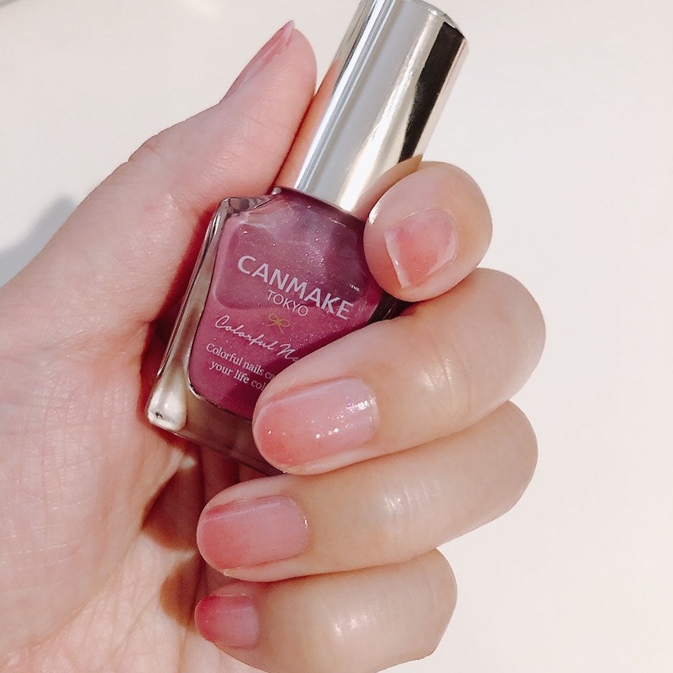 カラフルネイルズ/キャンメイク/マニキュアを使ったクチコミ(2枚目)