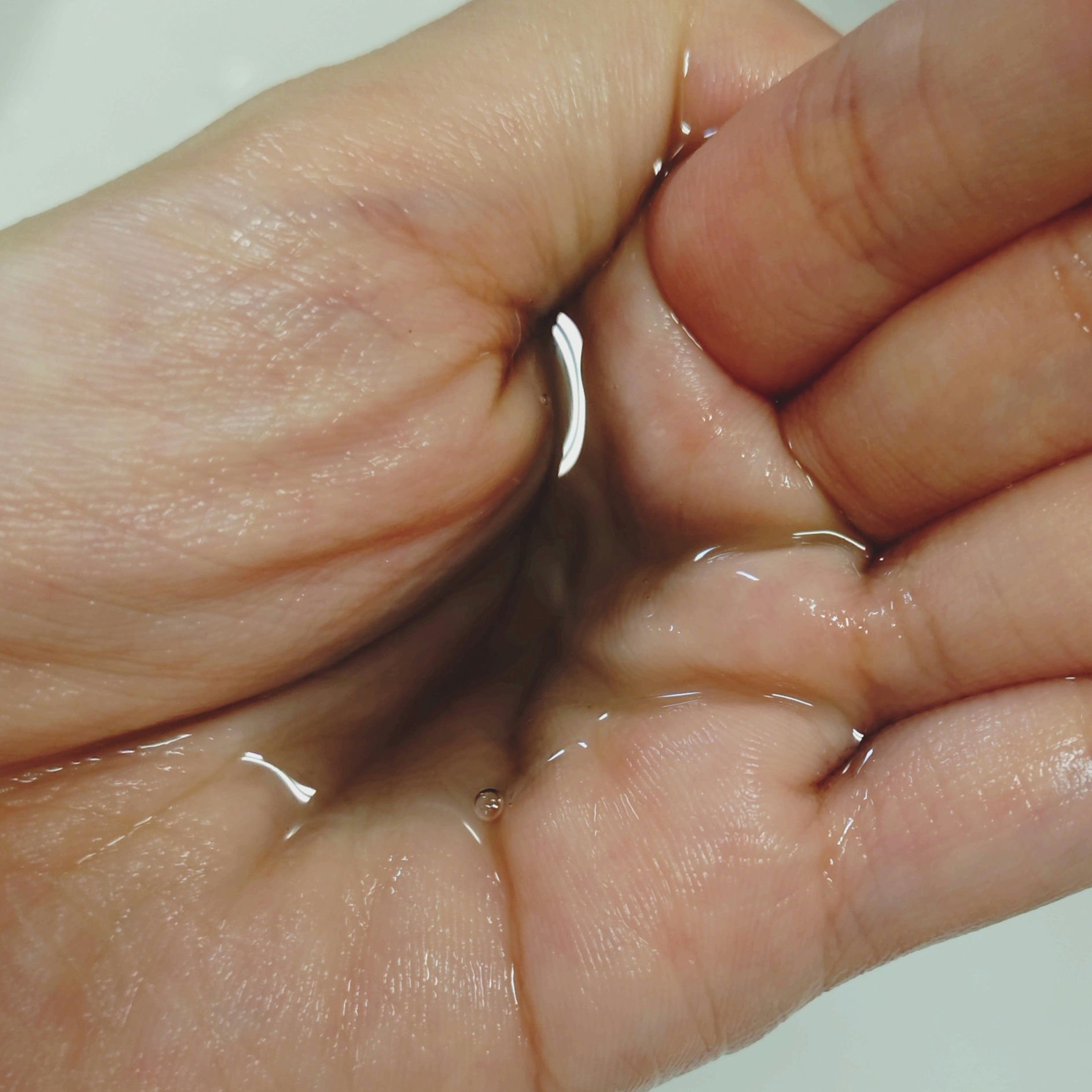 shu uemura ブラック クレンジング オイルのクチコミ「■shu uemura
ブラック クレンジング オイル


製品購入時にいただいたミニボトル。.....」（2枚目）