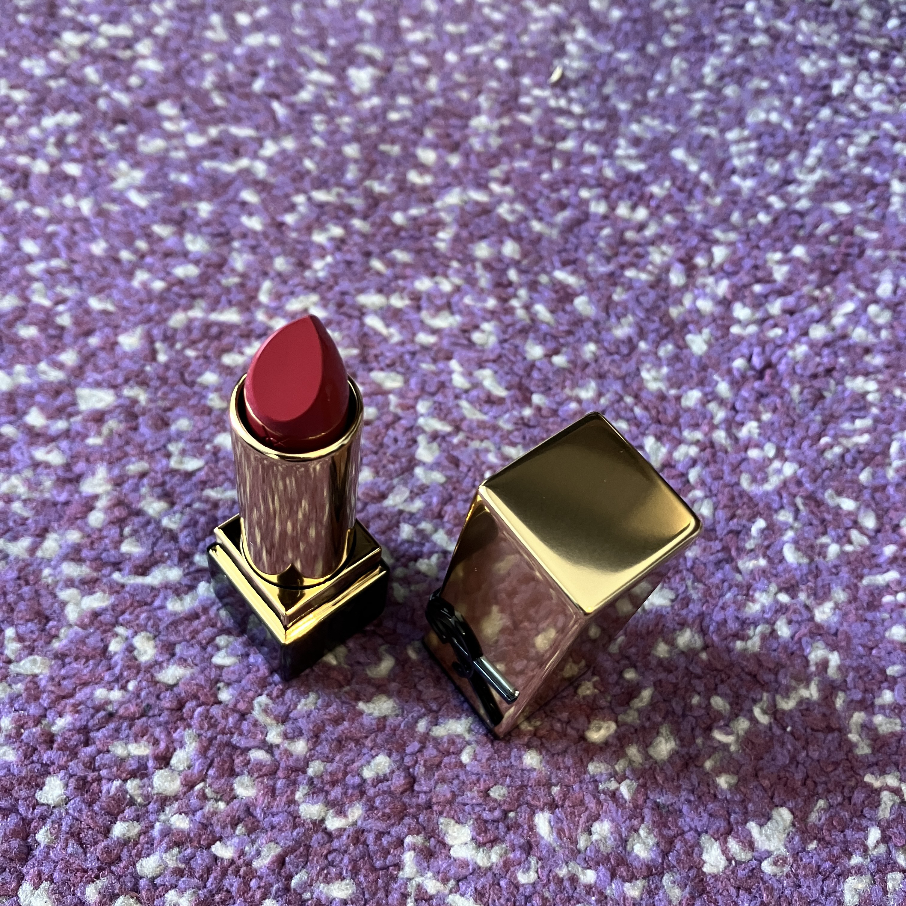 ルージュ ピュールクチュール N2/YVES SAINT LAURENT BEAUTE/口紅を使ったクチコミ（1枚目）