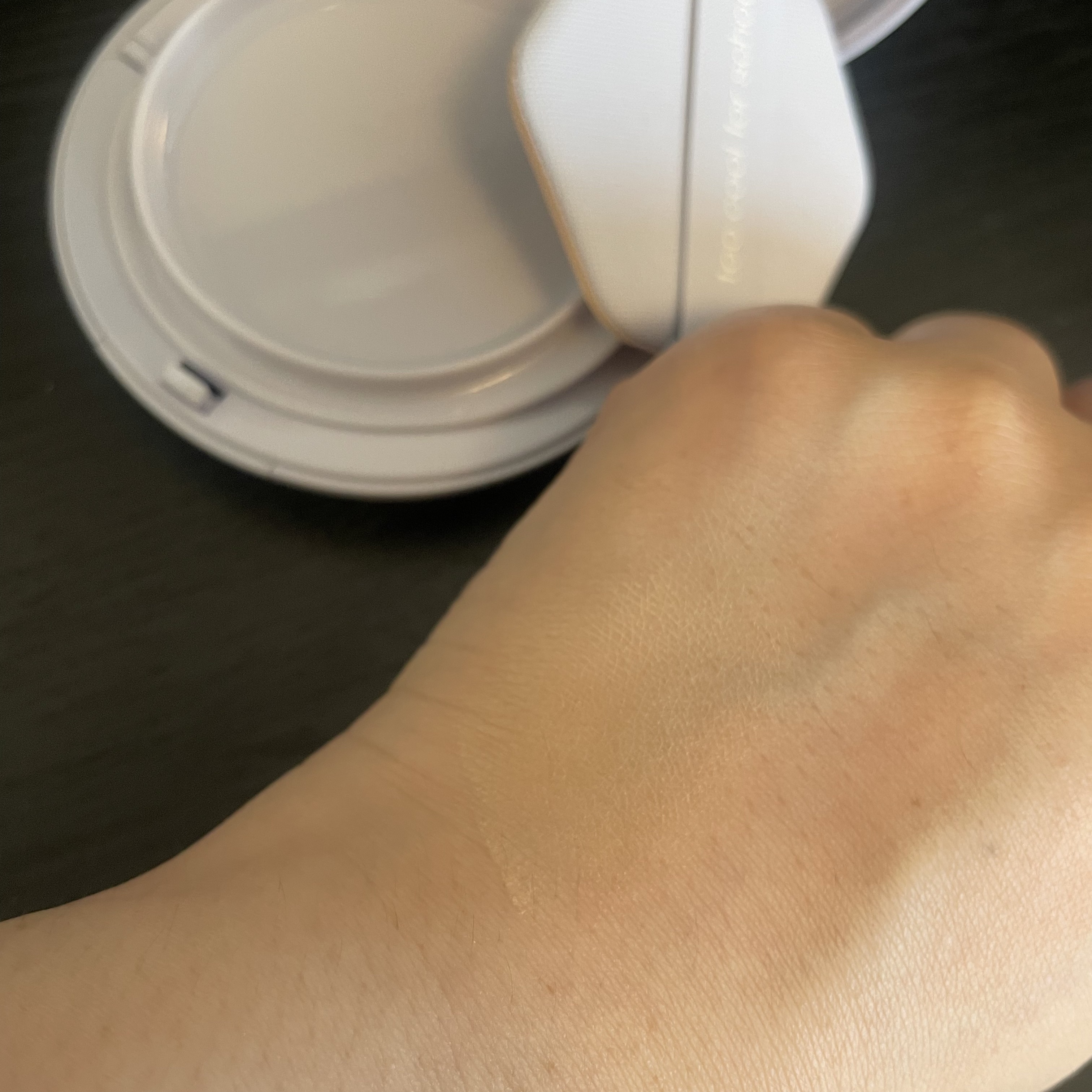 エアーフィットクッション #2c クールペタル/too cool for school/クッションファンデーションを使ったクチコミ（2枚目）