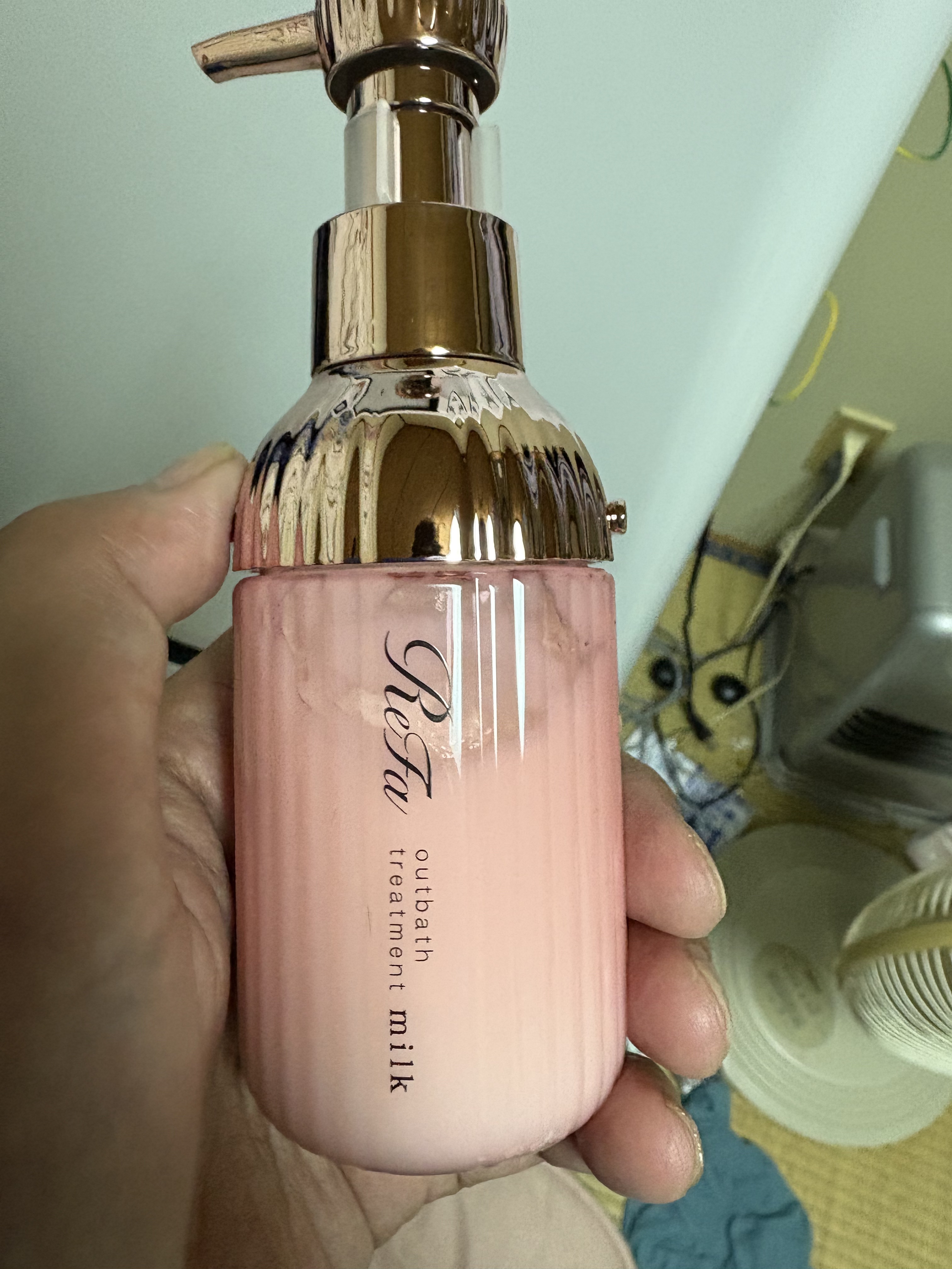 リファミルクプロテインアウトバストリートメントピンク/ReFa/アウトバストリートメントを使ったクチコミ（1枚目）