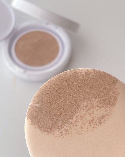 COSCOS UHDフルカバレッジクッション532(ナチュラルベージュ)/COSCOS/クッションファンデーションを使ったクチコミ(4枚目)