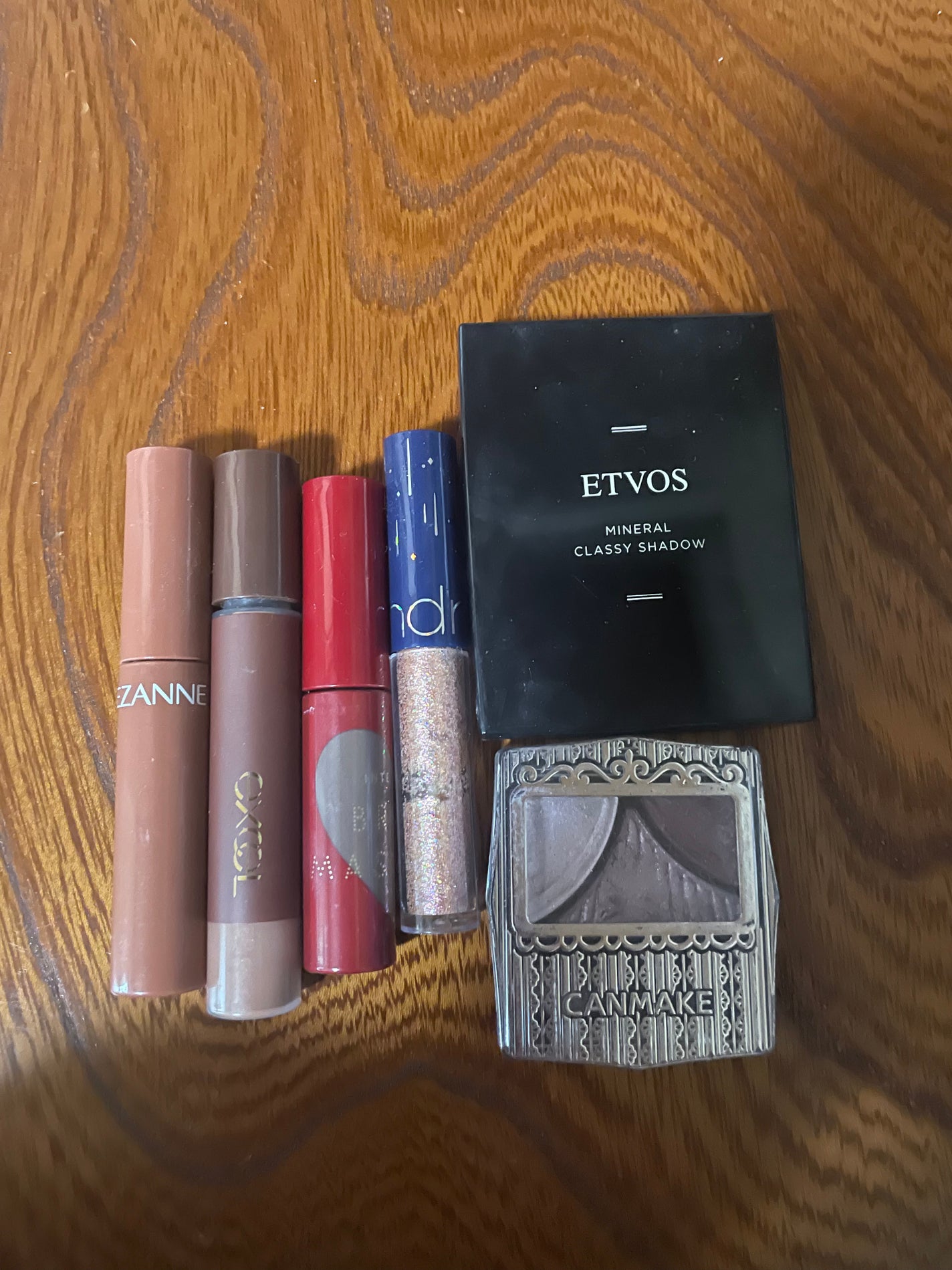 ジューシーピュアアイズ/キャンメイク/アイシャドウパレットを使ったクチコミ(2枚目)