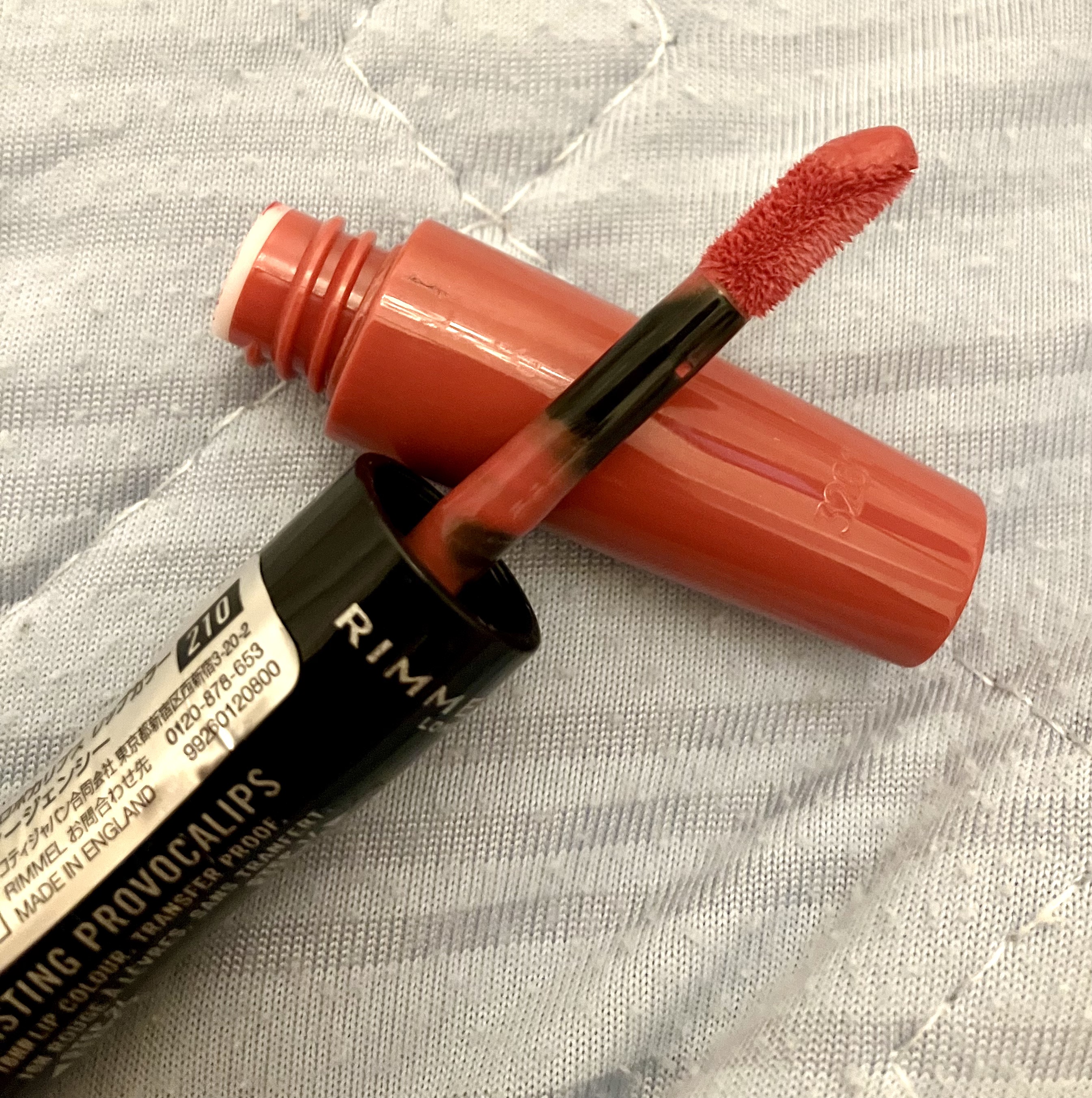 ラスティング プロボカリプス リップカラー/リンメル ロンドン/リップグロスを使ったクチコミ（3枚目）