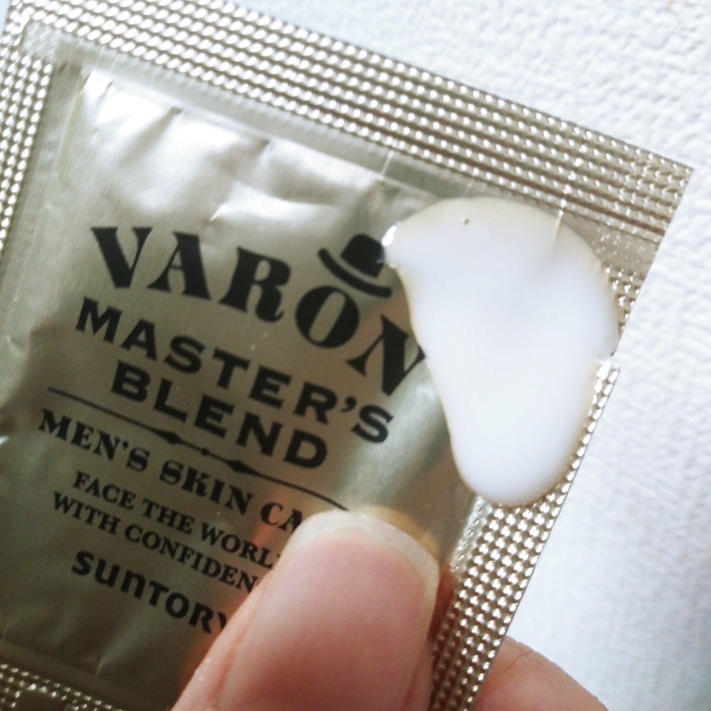 m on LIPS 「サントリーウェルネスのスキンケア商品医薬部外品 飲料メーカーだ..」(3枚目)