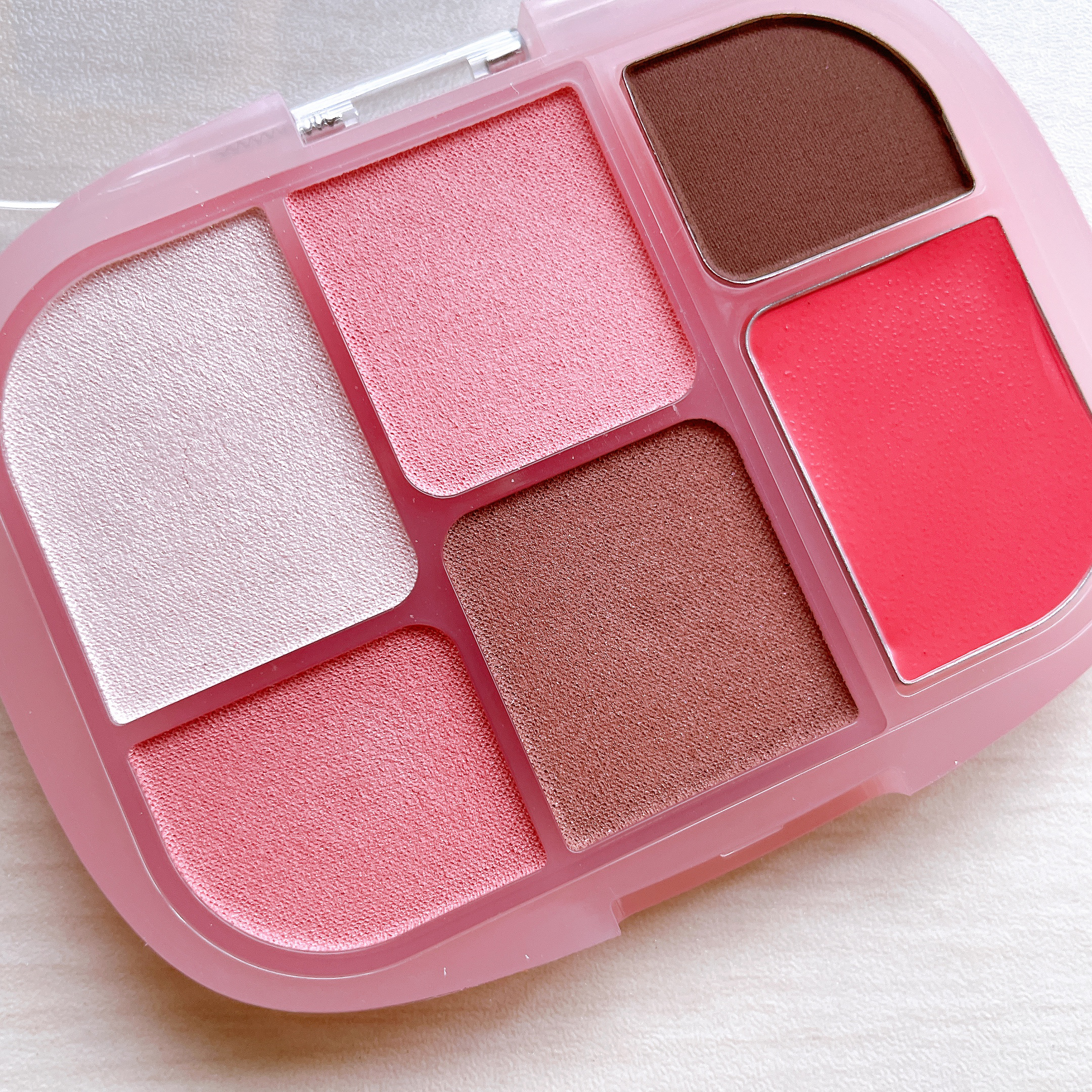 ソフトシアーマルチパレット/wakemake/アイシャドウパレットを使ったクチコミ（2枚目）