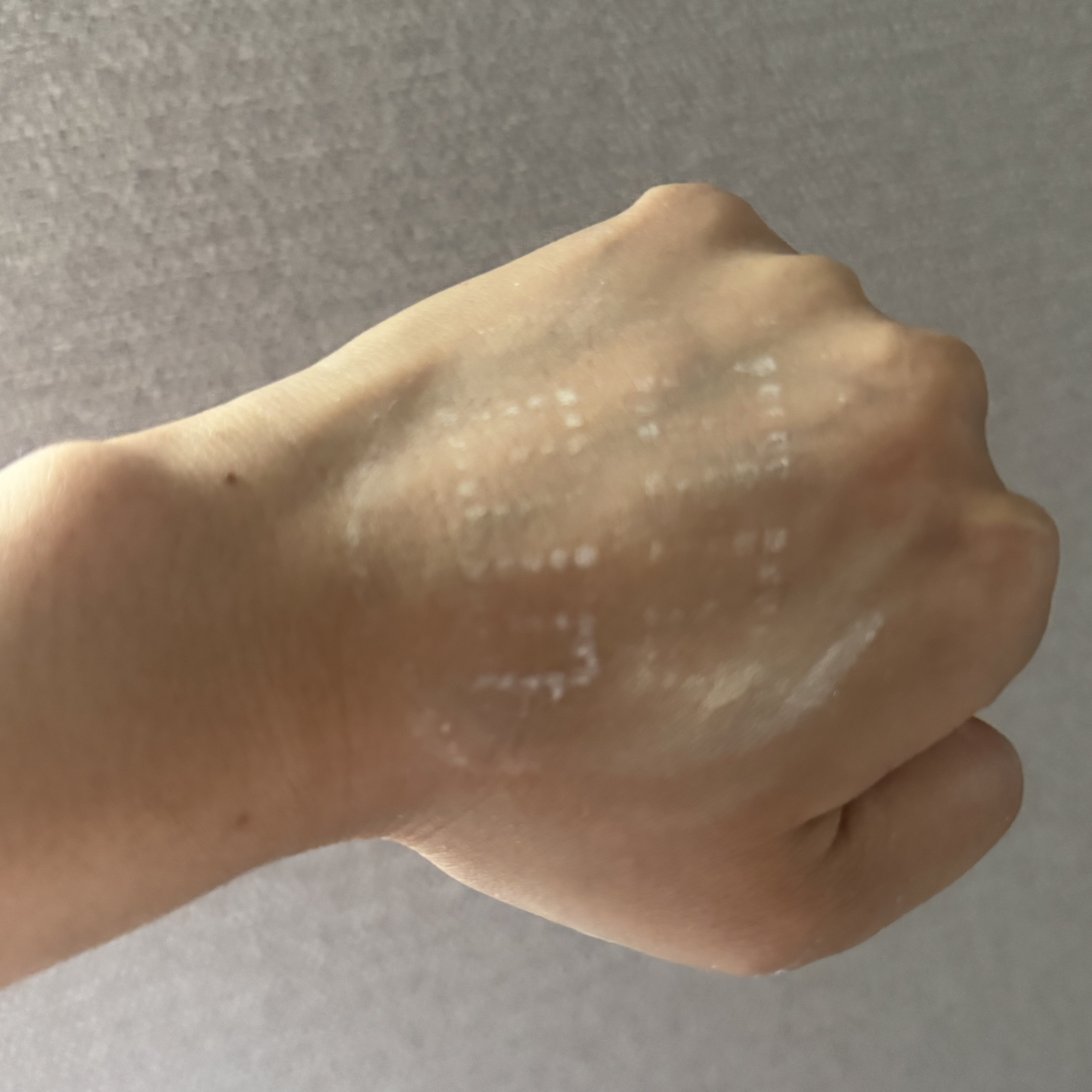 プリズム・リーブル/GIVENCHY/ルースパウダーを使ったクチコミ（3枚目）