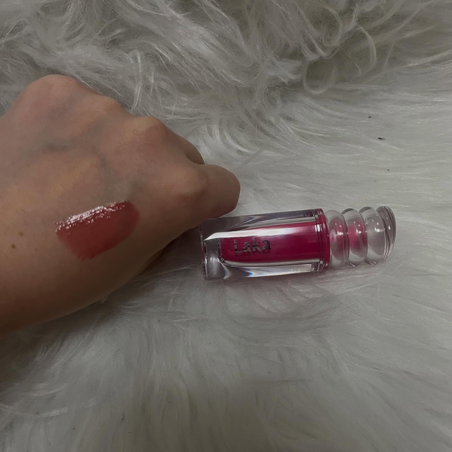ラカ　マキシグレイヤーティント ＃611　オンリー/Laka/リップティントを使ったクチコミ（2枚目）
