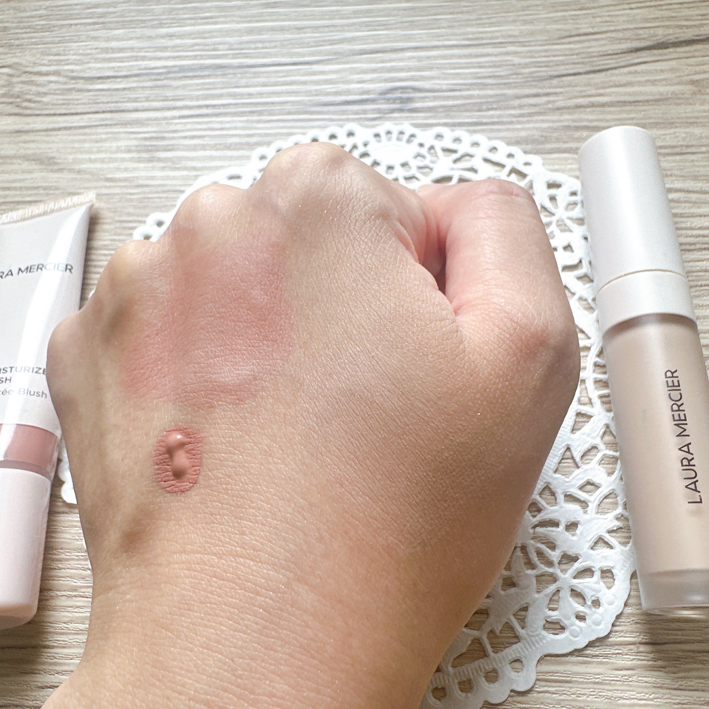 ティンティド モイスチャライザー ブラッシュ/ローラ メルシエ/ジェル・クリームチークを使ったクチコミ(4枚目)