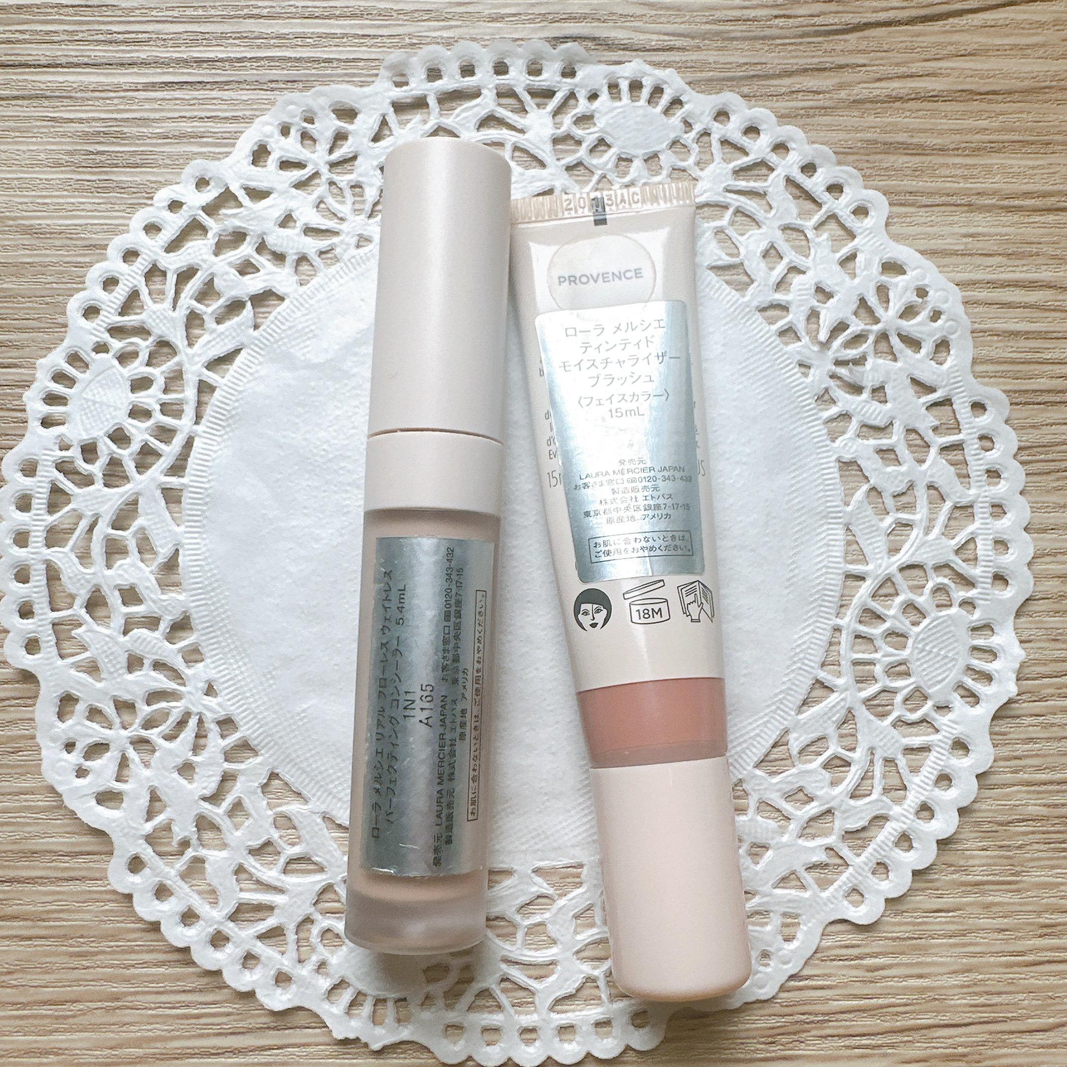 リアル フローレス ウェイトレス パーフェクティング コンシーラー/ローラ メルシエ/リキッドコンシーラーを使ったクチコミ（3枚目）