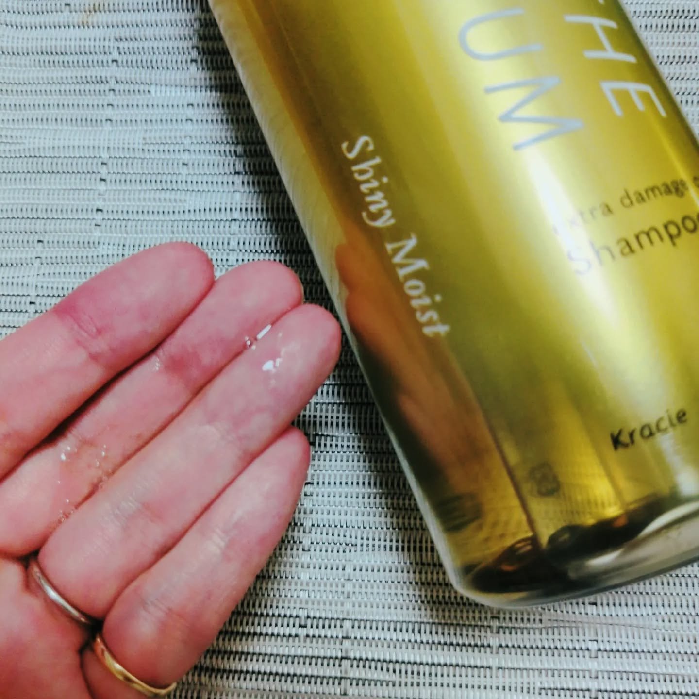 THE PREMIUM エクストラダメージケアシャンプー／トリートメント（シャイニーモイスト）/いち髪/市販シャンプーを使ったクチコミ（2枚目）