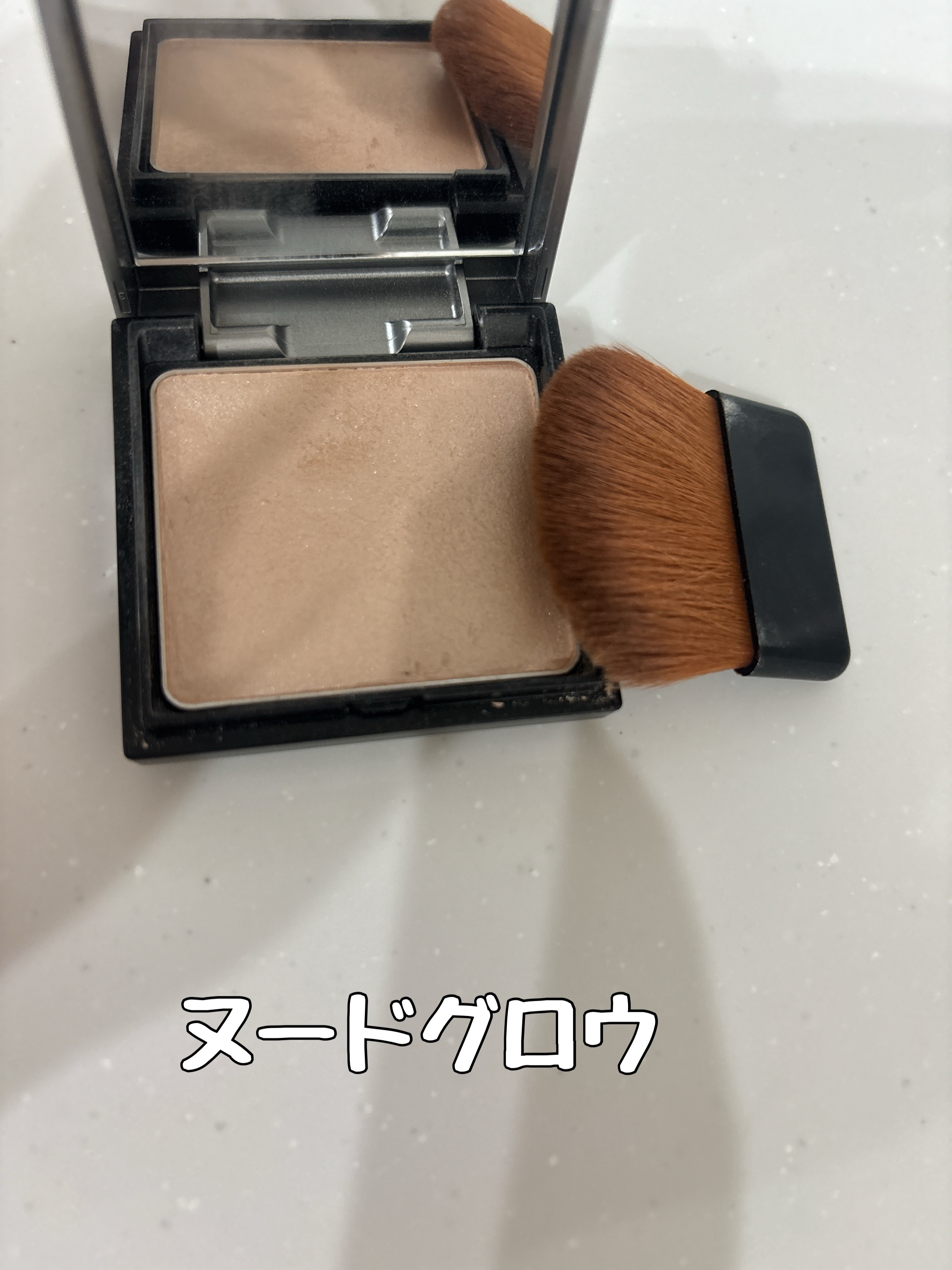 &be ルミナイジングパウダー ヌードグロウ/＆be/パウダーハイライトを使ったクチコミ（2枚目）