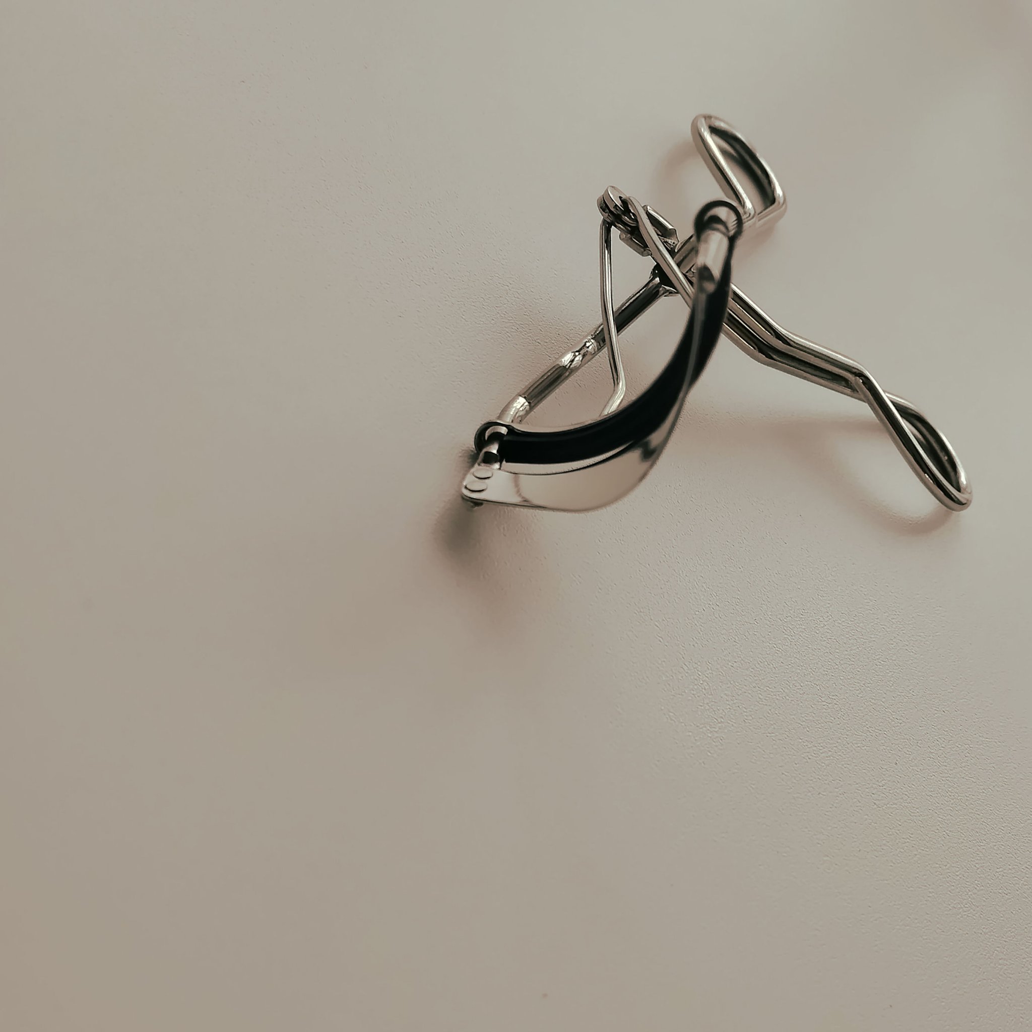 コージー プッシュ＆キャッチカーラー SVのクチコミ「一重、奥二重さんにぴったりカーラー😉

✼••┈┈••✼••┈┈••✼••┈┈••✼••┈┈•.....」（3枚目）