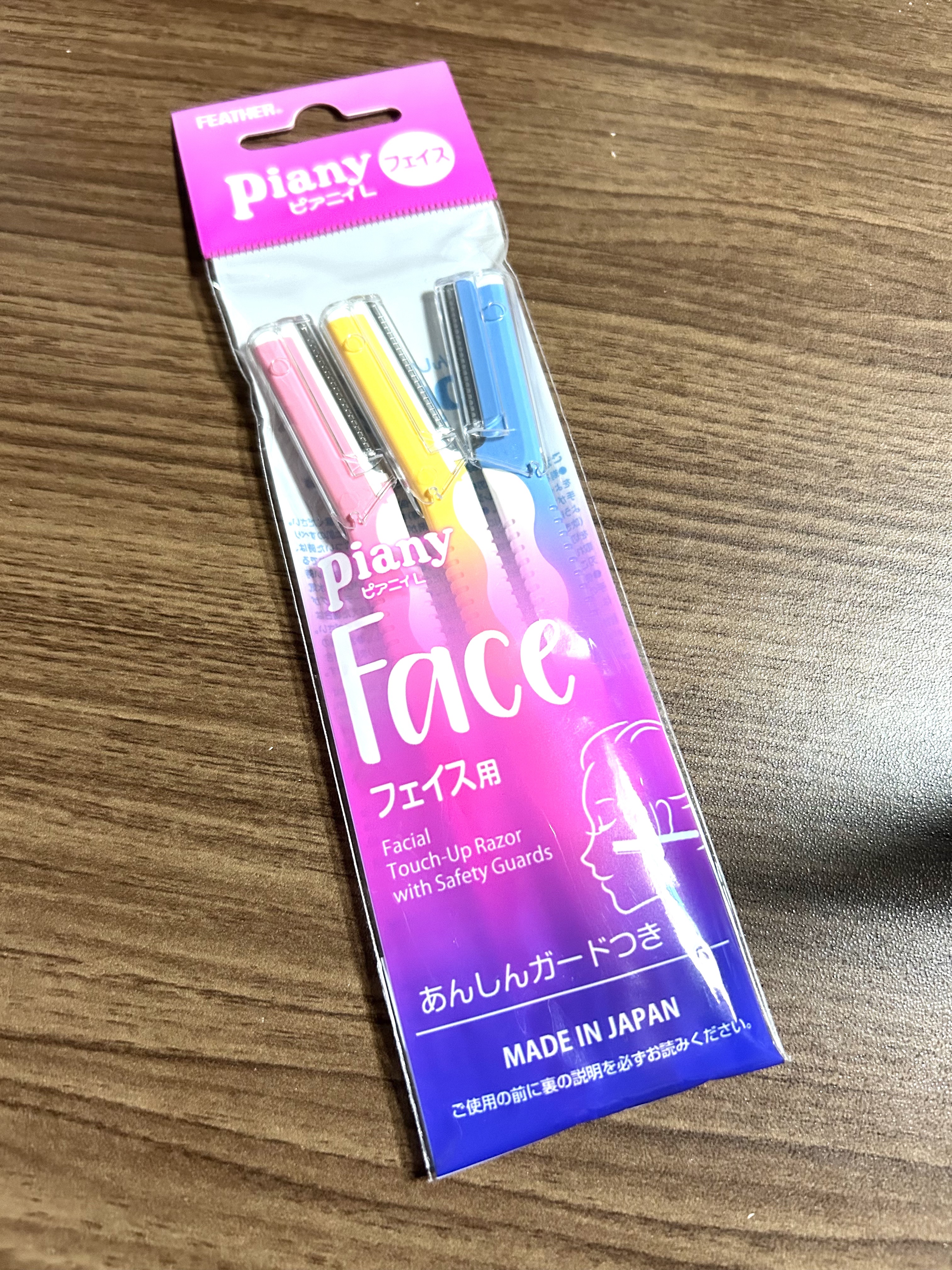 ピアニィ L(フェイス用) 3本入り/ピアニィ/シェーバーを使ったクチコミ（1枚目）