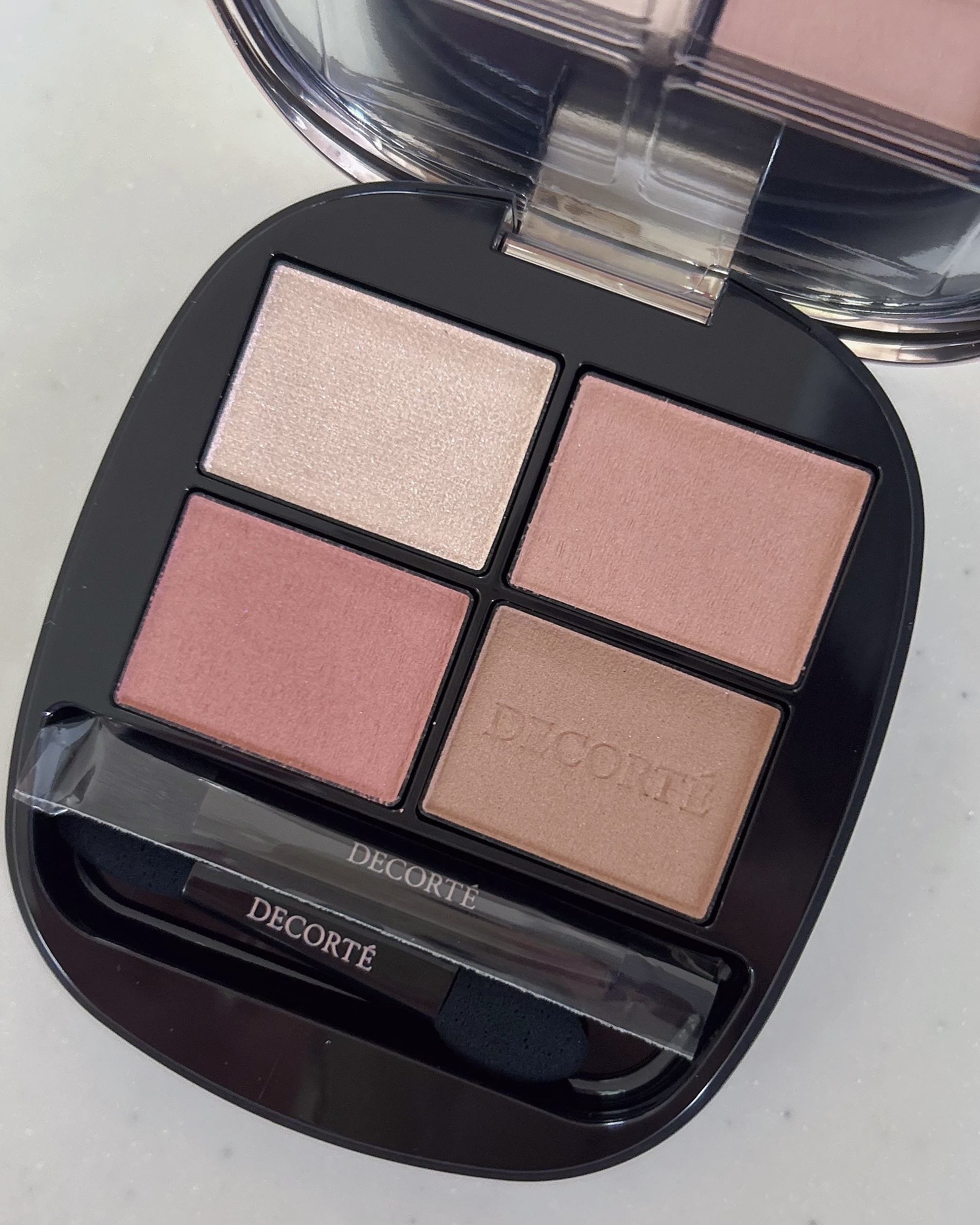 コスメデコルテ スキンシャドウデザイニングパレット 05 コスメデコルテ / スキンシャドウ デザイニング パレット 05