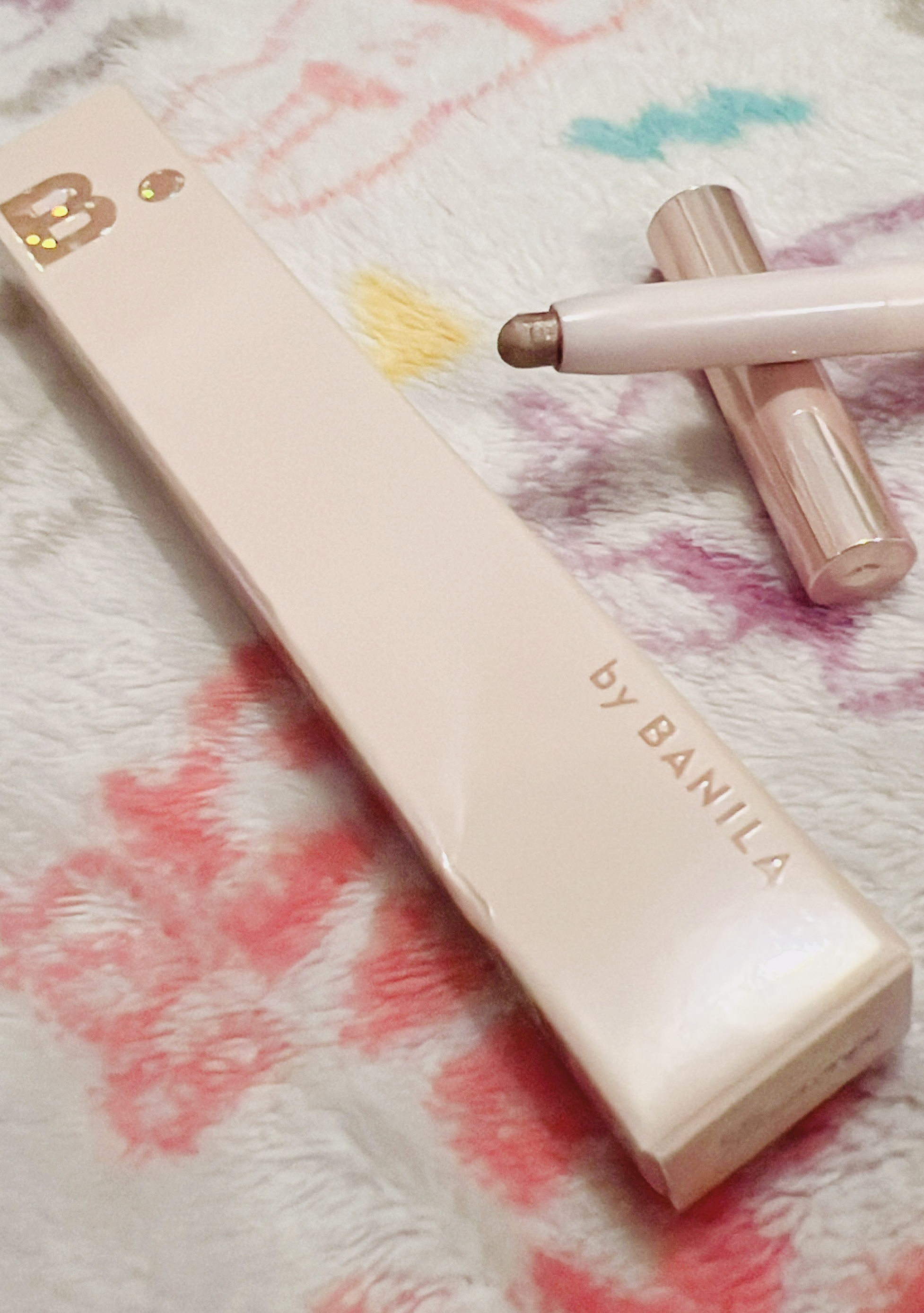 ムードオンアイカラースティック/BANILA CO/スティックアイシャドウを使ったクチコミ（1枚目）