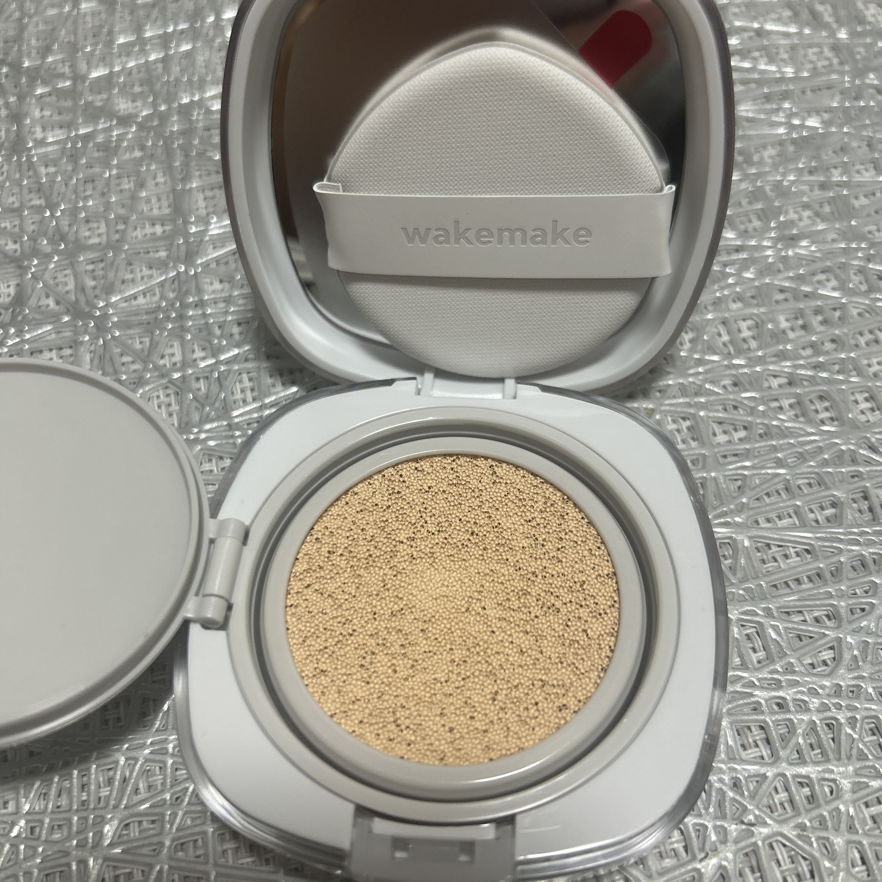 シームレスウェアクッション/wakemake/クッションファンデーションを使ったクチコミ（3枚目）