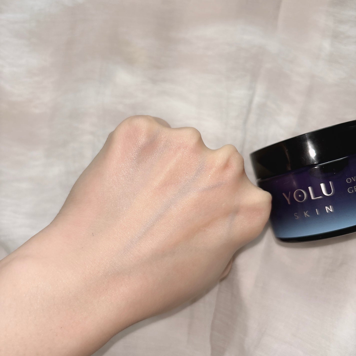ヨル スキン オーバーナイトジェルクリーム クリア/YOLU/フェイスクリームを使ったクチコミ(6枚目)