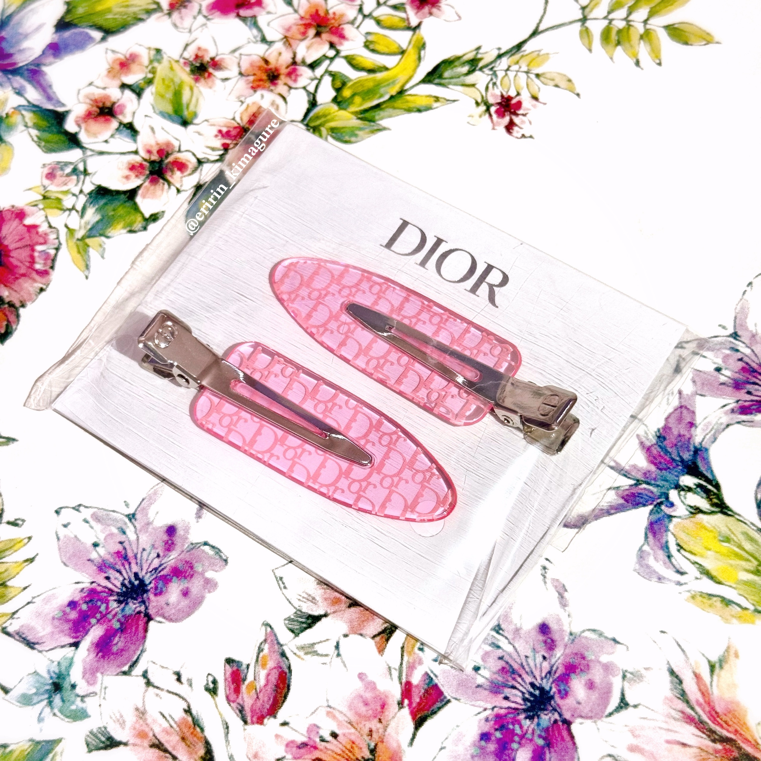 Dior ノベルティーヘアクリップ、リップ、 その他｜Diorの口コミ - Diorの最新ノベルティが可愛すぎるꕤピンク