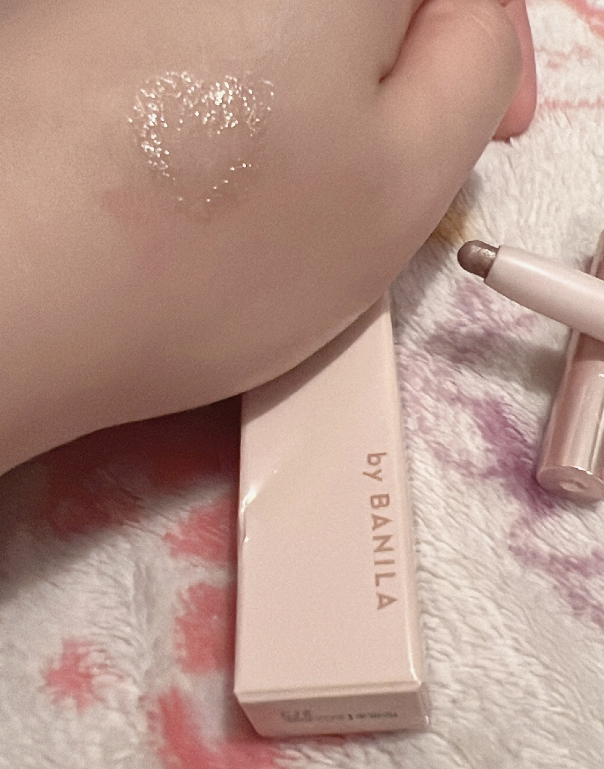 ムードオンアイカラースティック/BANILA CO/スティックアイシャドウを使ったクチコミ（2枚目）