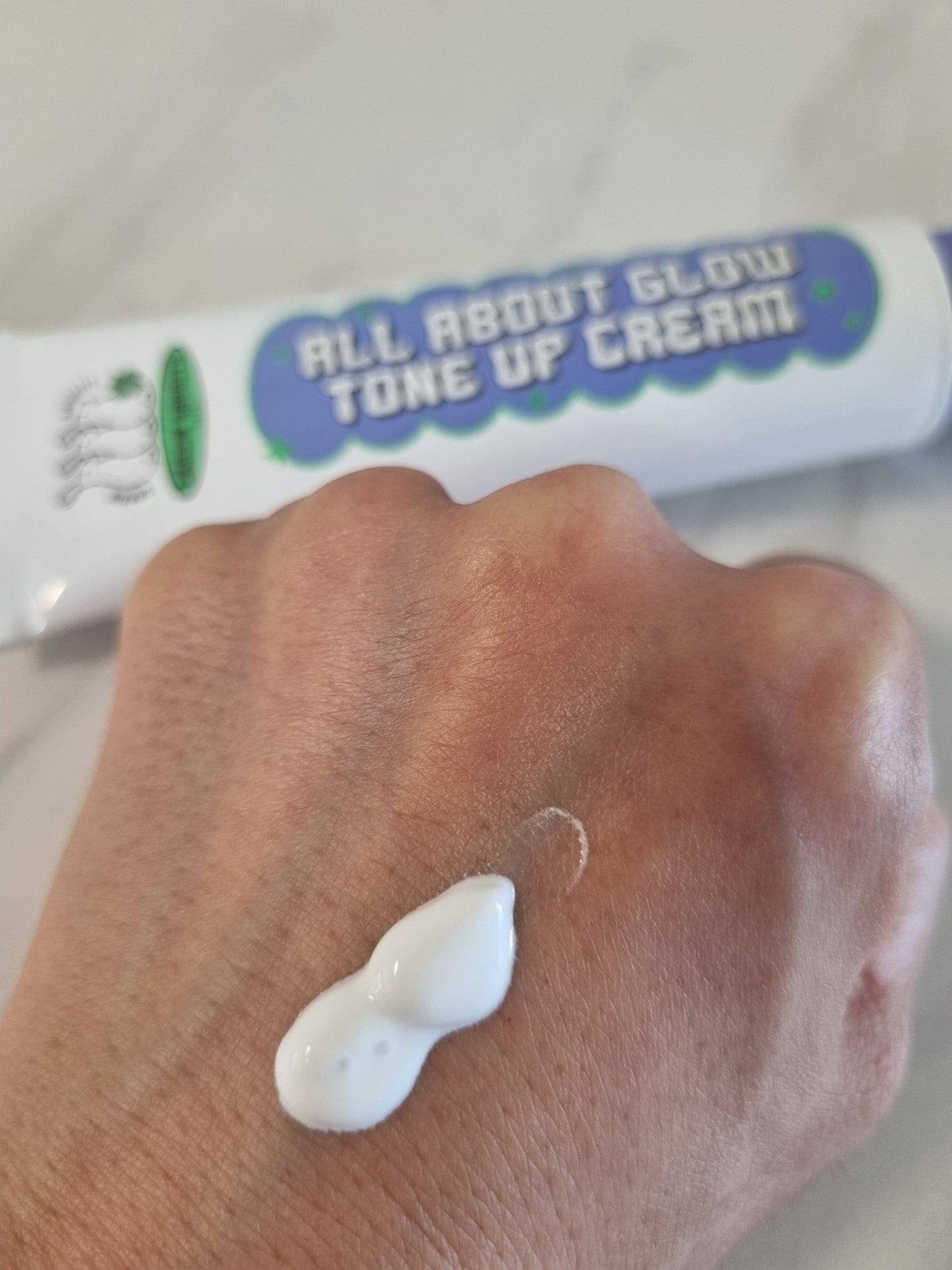 オールアバウトグロウトーンアップクリーム/CHASIN'RABBITS/化粧下地を使ったクチコミ(2枚目)