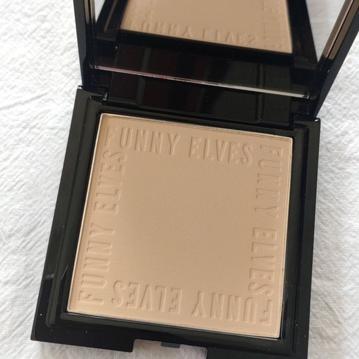 エミ✿投稿ある方フォロバ100 on LIPS 「FUNNYELVES様よりUVソフトマットプレストパウダー提供..」(3枚目)